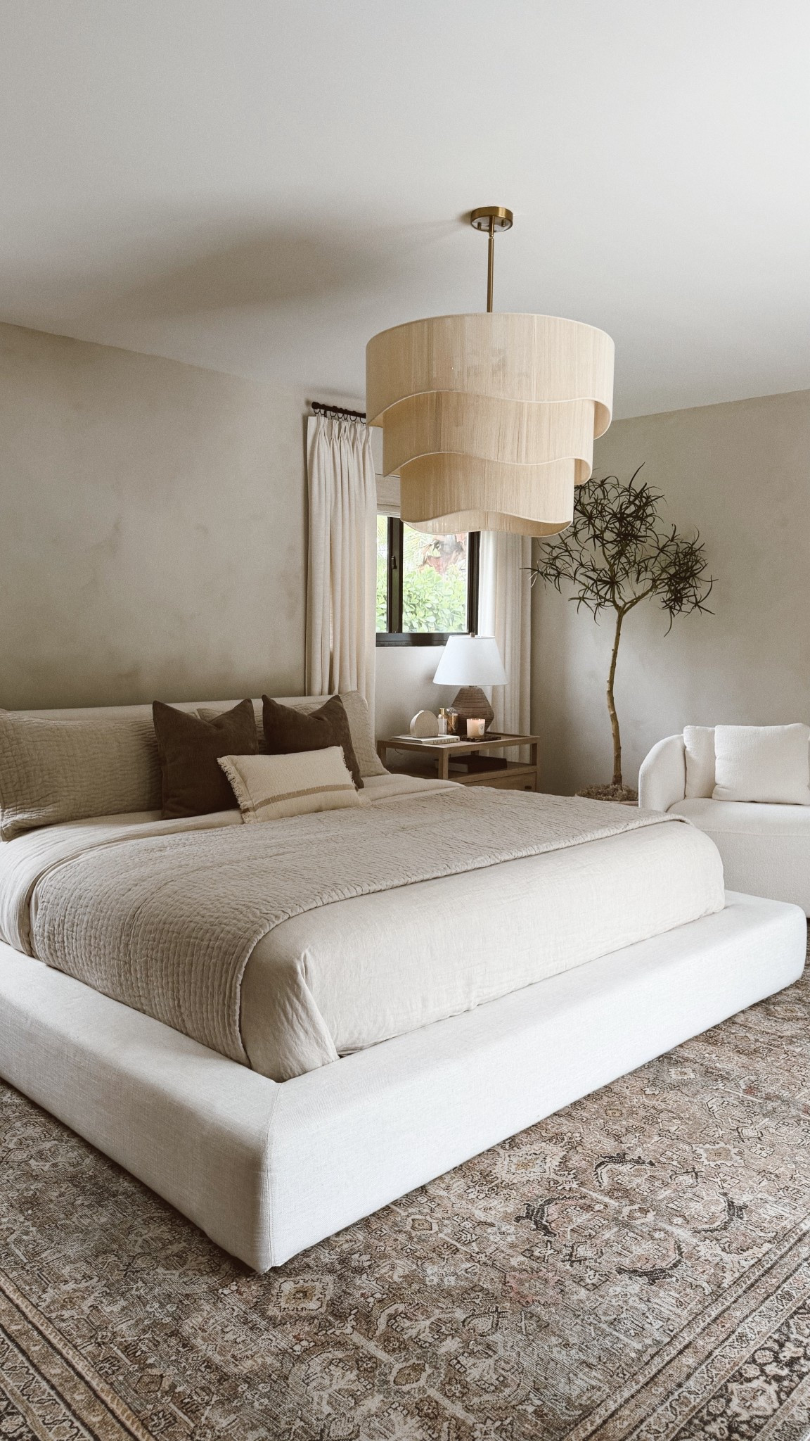 bedding refresh with @quince & It’s giving luxury hotel ✨ Quince makes my favorite bedding & the quality is 10/10. Linking my sheets, duvet cover, quilt & shams below! ✨ #quincepartner

#LTKHome #LTKSaleAlert #LTKSeasonal