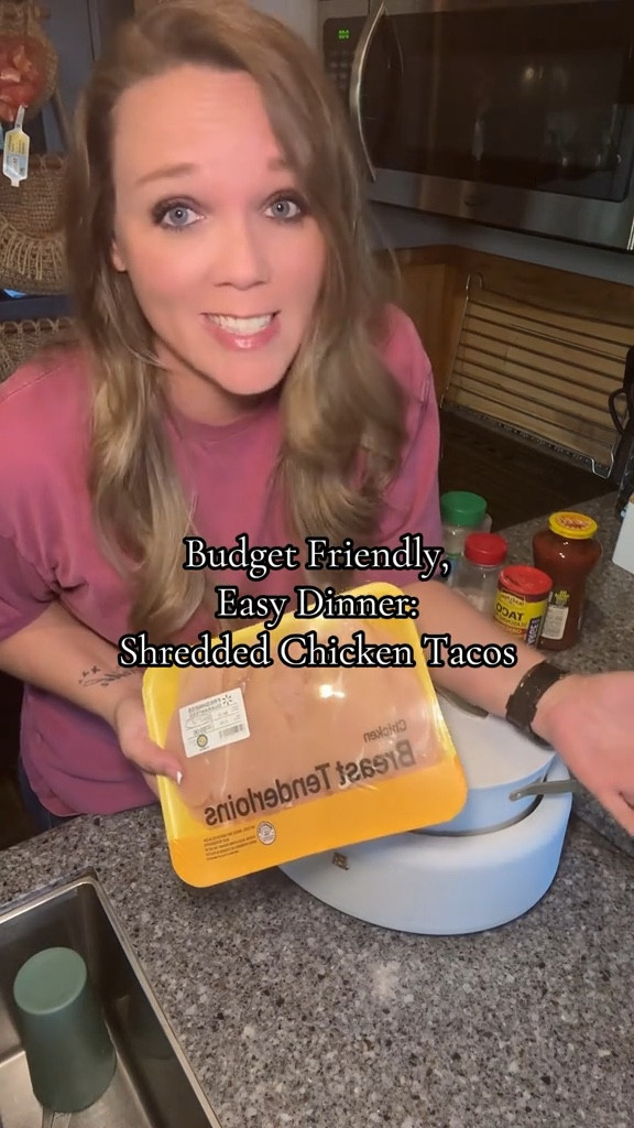 Easy Shredded Chicken Tacos 

#LTKfoodie #LTKHome #LTKvlog
