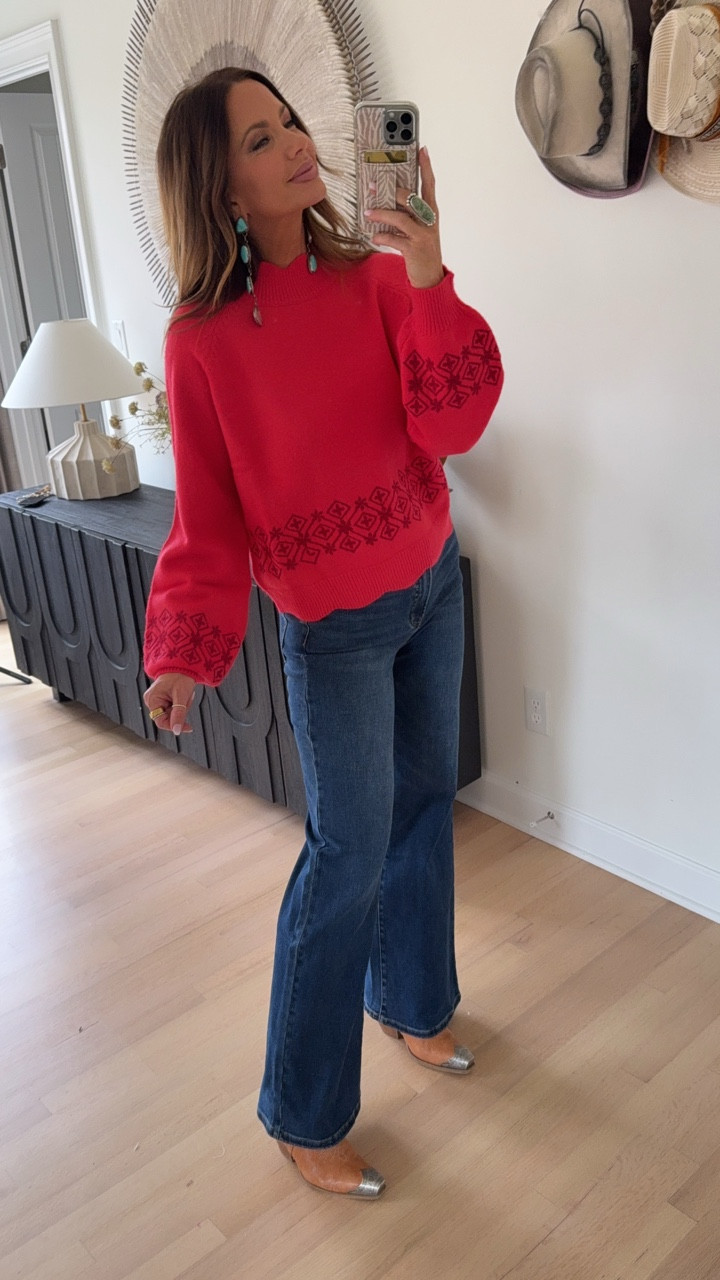 code betsy15 works for avara for new customers ♥️ i’m wearing a medium top and 28 jeans. 

#LTKStyleTip

#LTKGiftGuide #LTKFindsUnder100