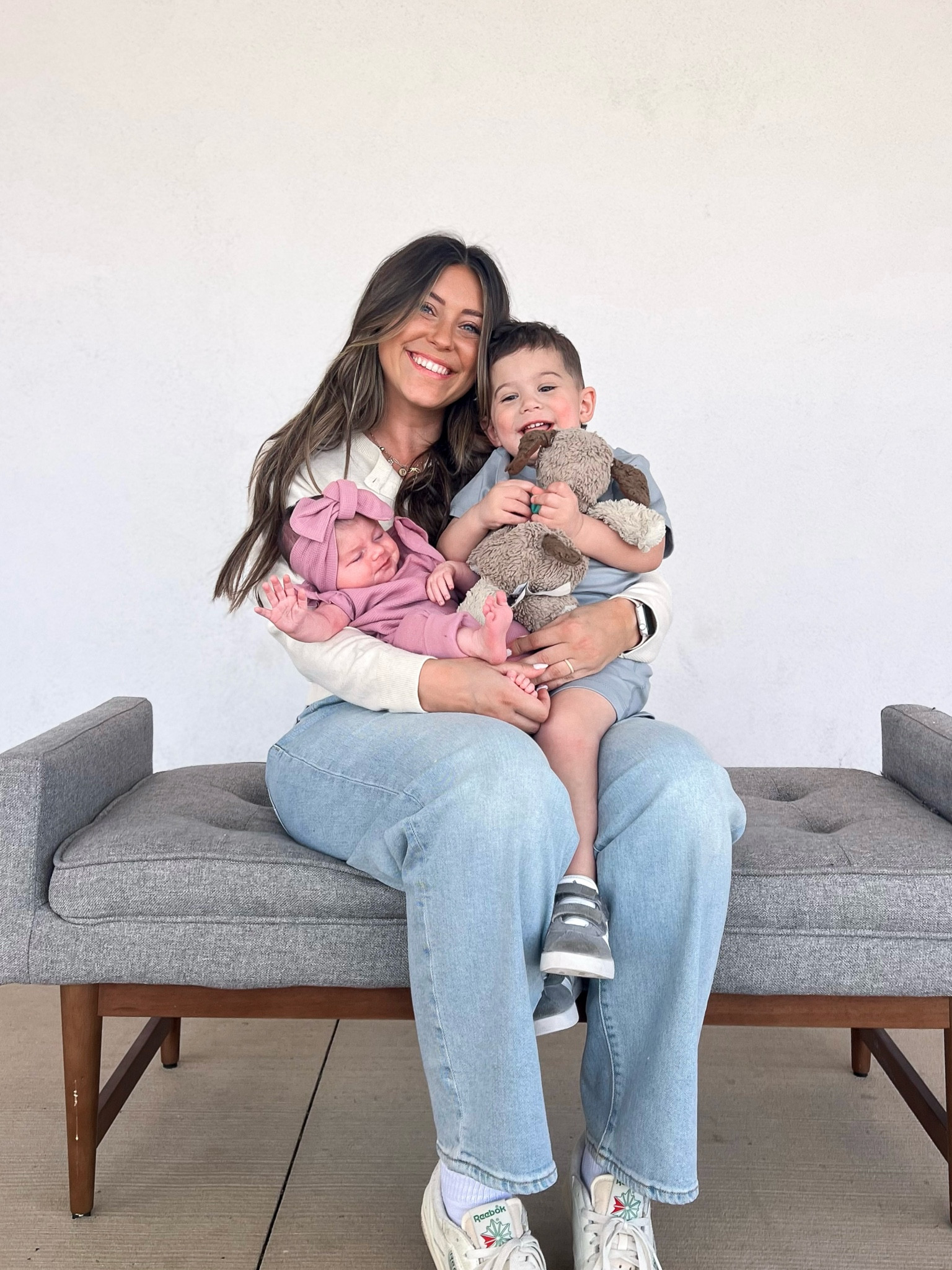 Old navy postpartum fit 🤍 ootd mom 

#LTKfamily #LTKbeauty #LTKmidsize