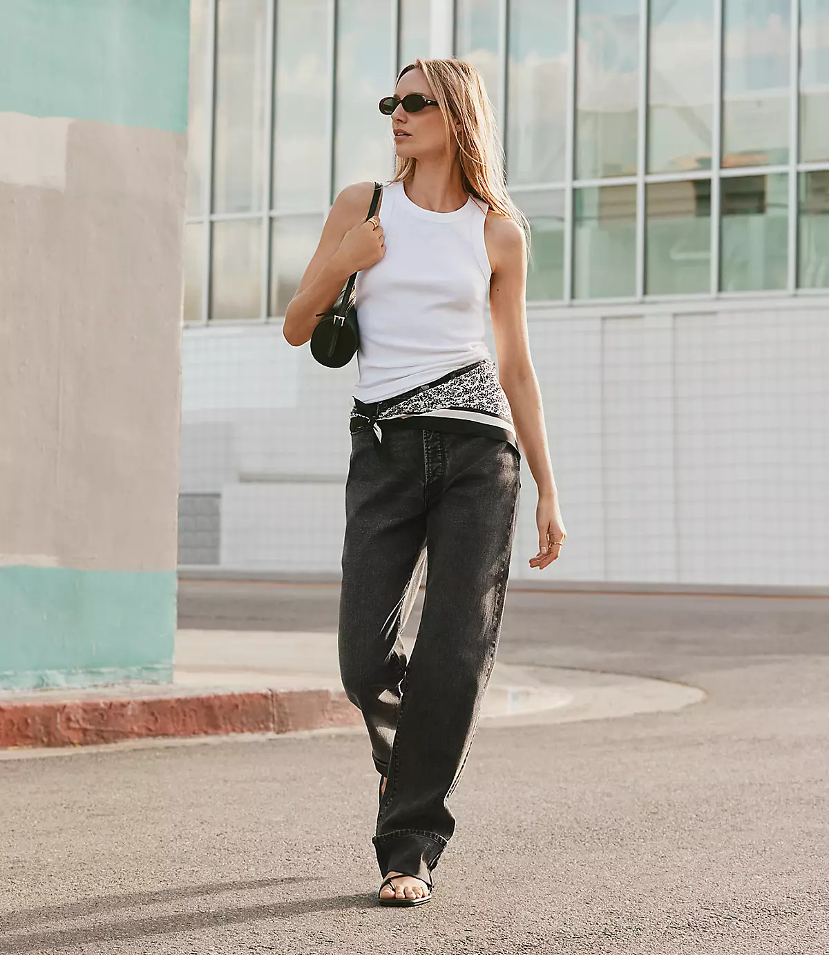 Rivete Cuffed High Rise Straight Jeans in Noir Wash | LOFT