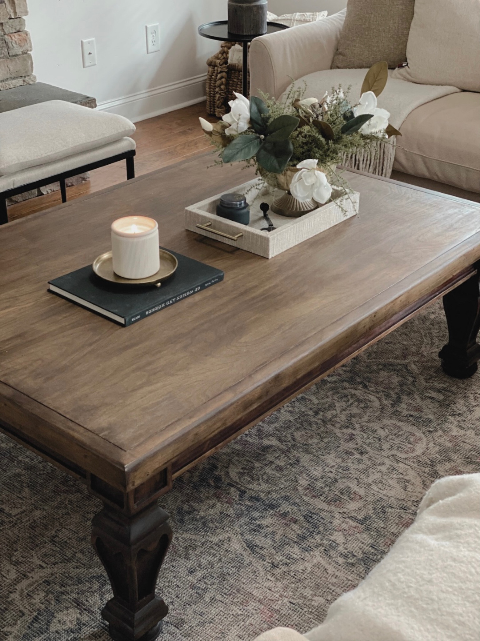 Early Spring living room

#LTKhome #LTKSeasonal