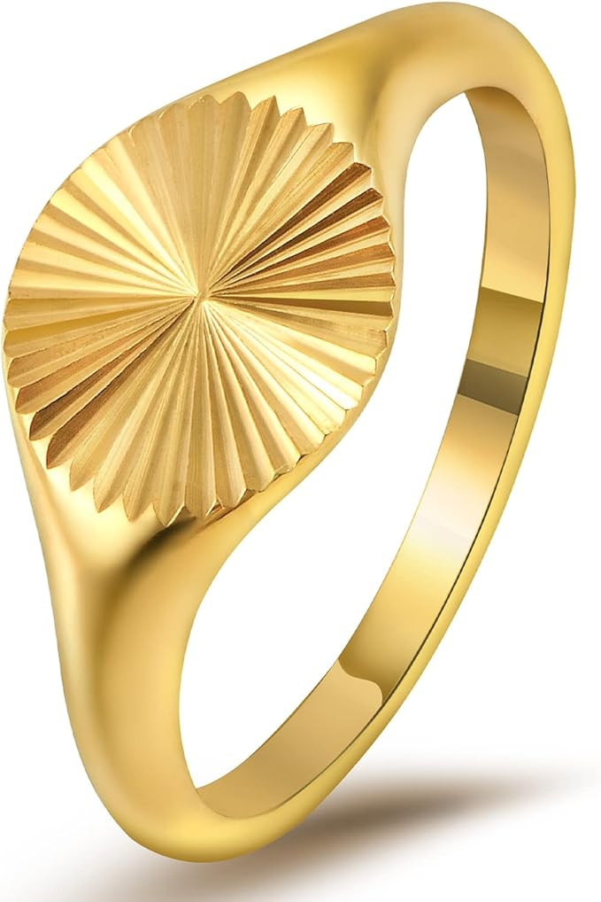 YeGieonr Gold Signet Ring for Women,Shiny Sunburst Stainless Steel Statement Rings with 18K Gold ... | Amazon (CA)