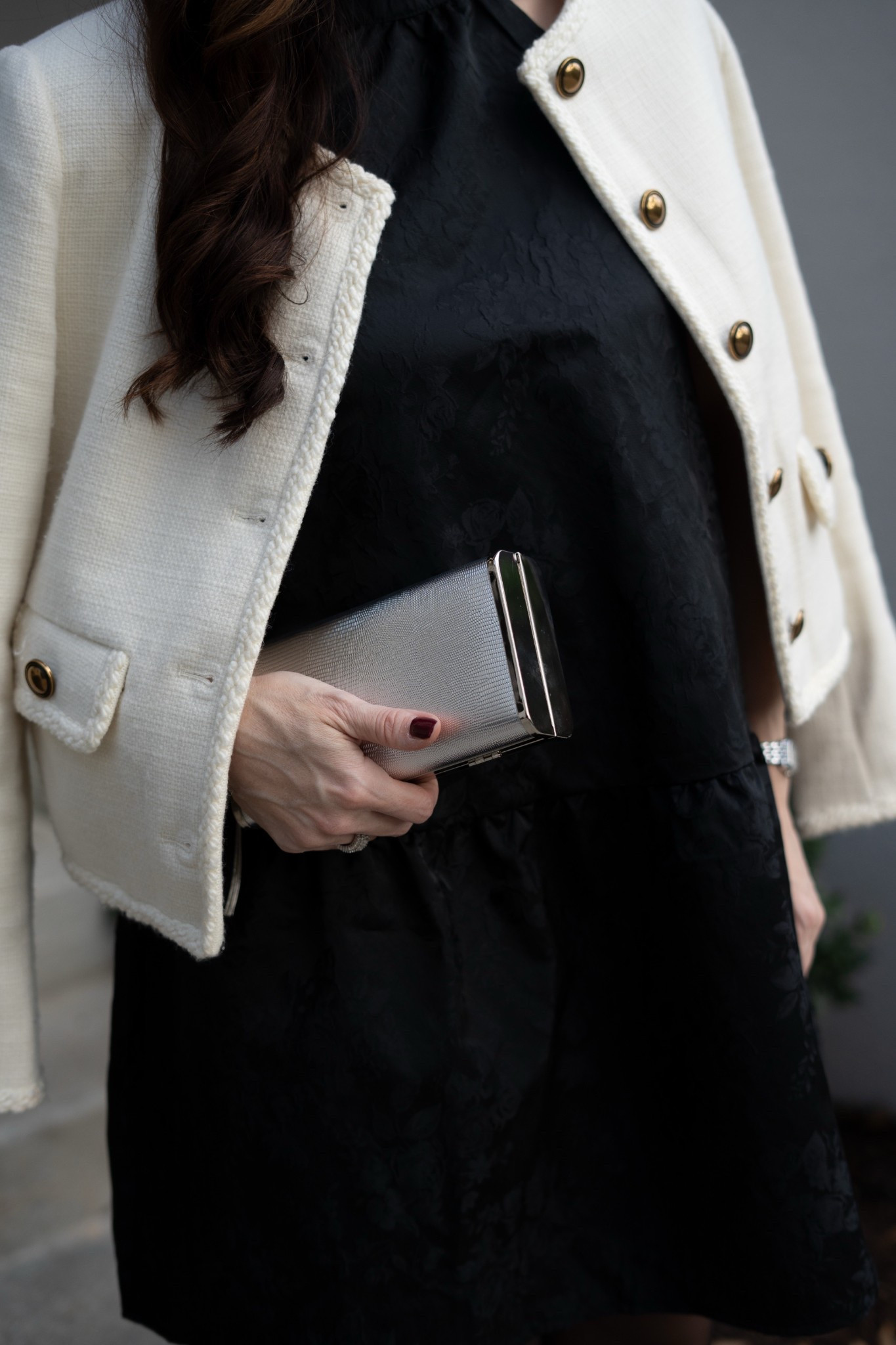OMG! I am seriously swooning over this black dress. Pairing it with the white lady jacket is the perfect outfit for the holidays!!



#LTKHoliday #LTKSeasonal #LTKOver40