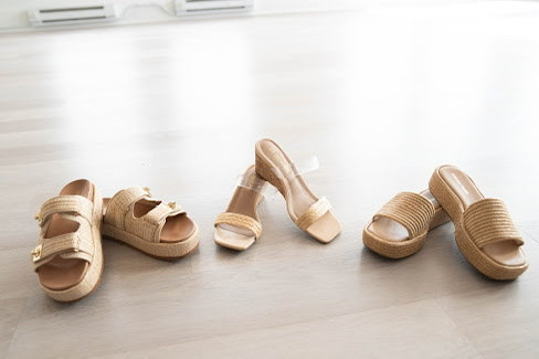 Nude heels and sandals

Shoes  footwear  summer outfit  summer fashion

#LTKgrwm #LTKootd #LTKmomlife