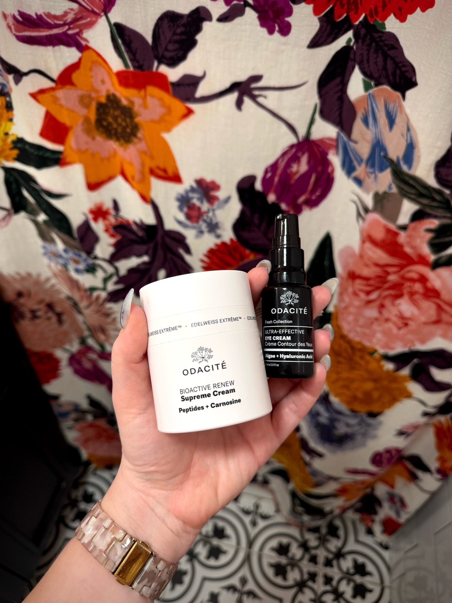 Over the last year I’ve been noticing a lot more fine lines then ever before (I guess this is 37 🤣) so I’ve been way more conscious about using skincare products that target fine lines and plumping and hydration and I’ve been loving this combination from Odacite.

#LTKOver40 #LTKFindsUnder100 #LTKBeauty