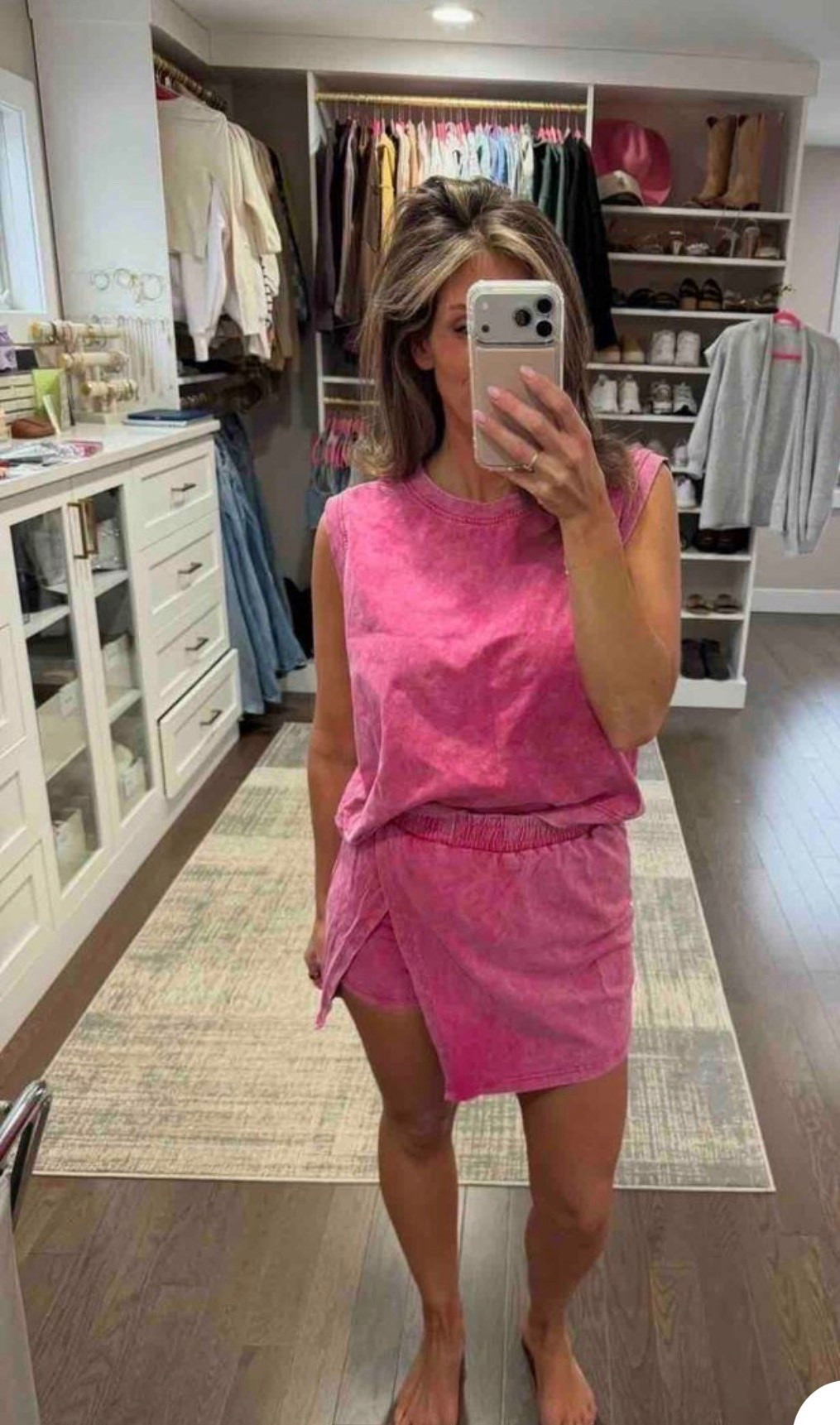 Love this set! So easy to Throw on and feel put together for the day!

#LTKSeasonal #LTKdayinmylife #LTKmorningroutine