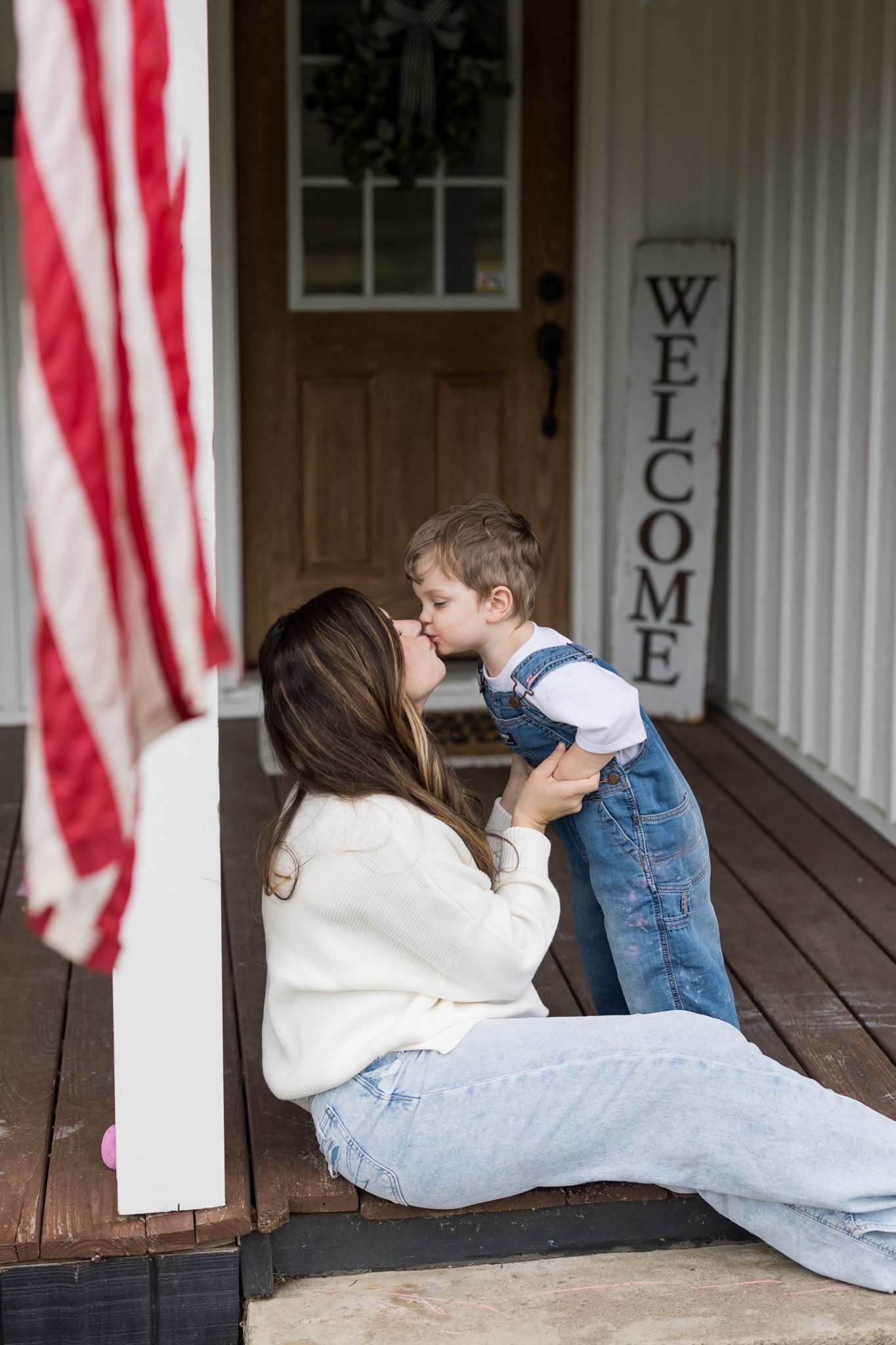 Family photo in home photos inspo

#LTKFamily #LTKStyleTip #LTKBaby