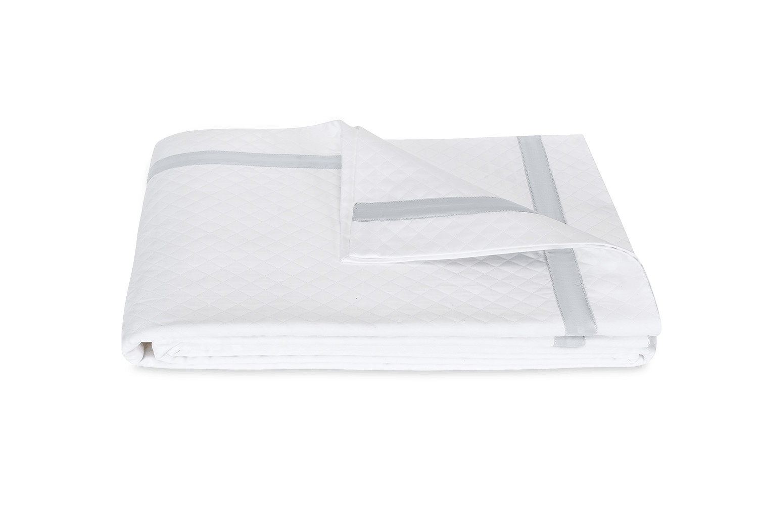 Lowell Matelassé Coverlet | Matouk