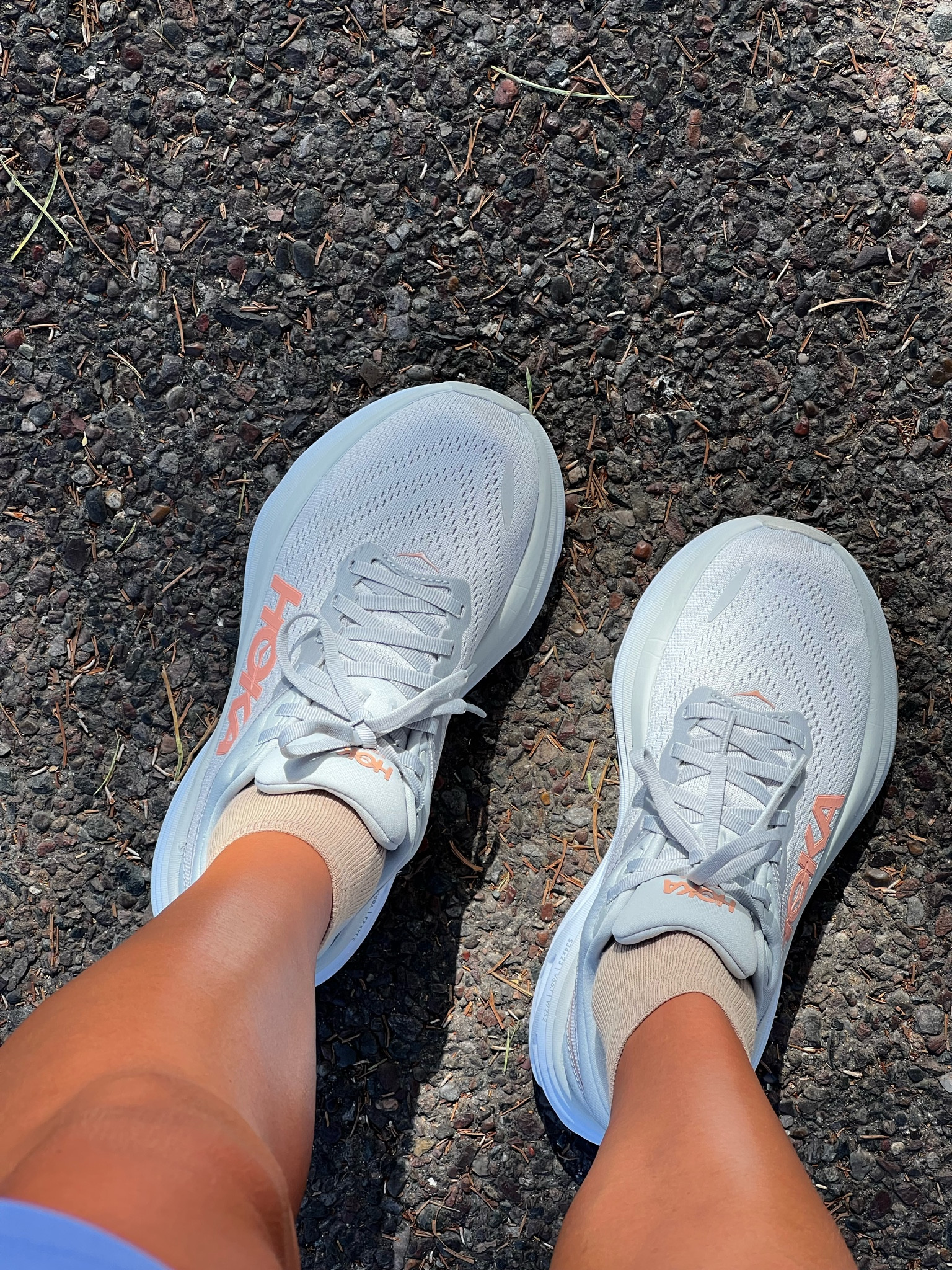 Hoka bondi 8 sneakers


#LTKFitness #LTKstyletip