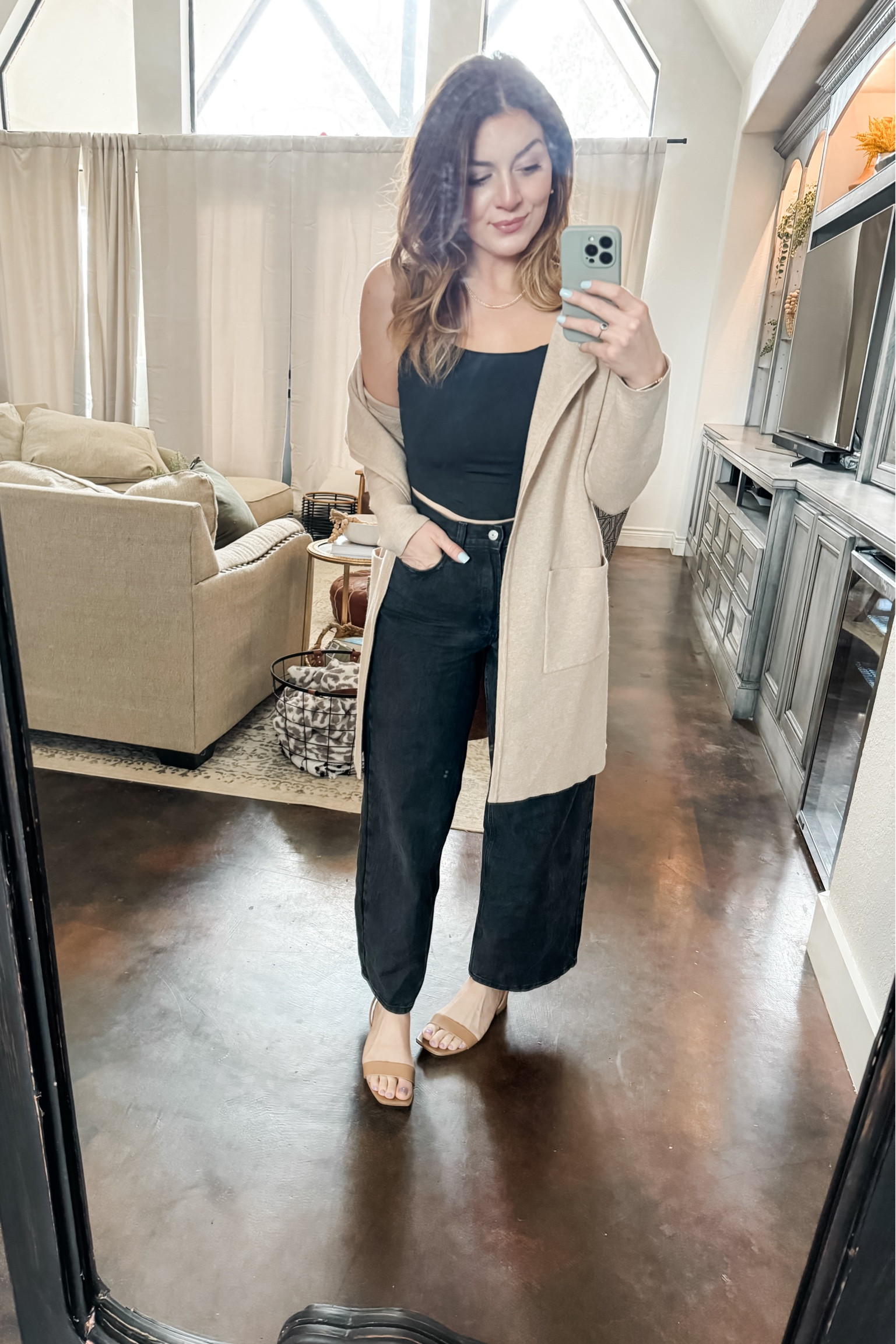 Date night 🤍 I love these cute wide leg jeans from old navy. 

#LTKfindsunder50 #LTKstyletip #LTKSpringSale