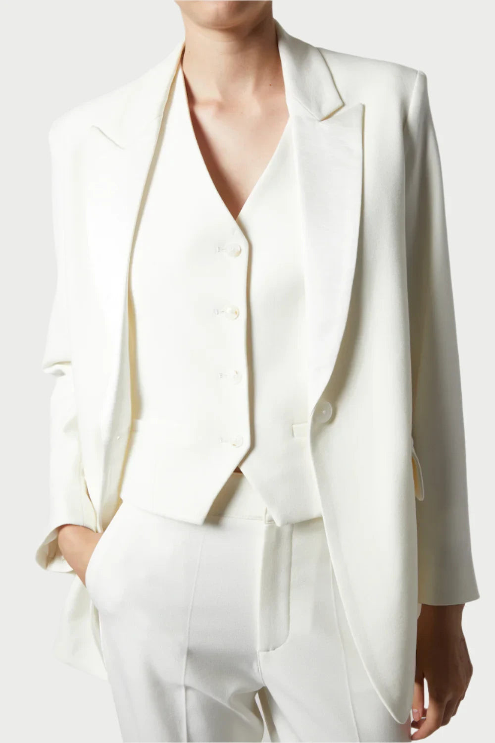 Dylan Tuxedo Jacket in Ivory | WEST2WESTPORT