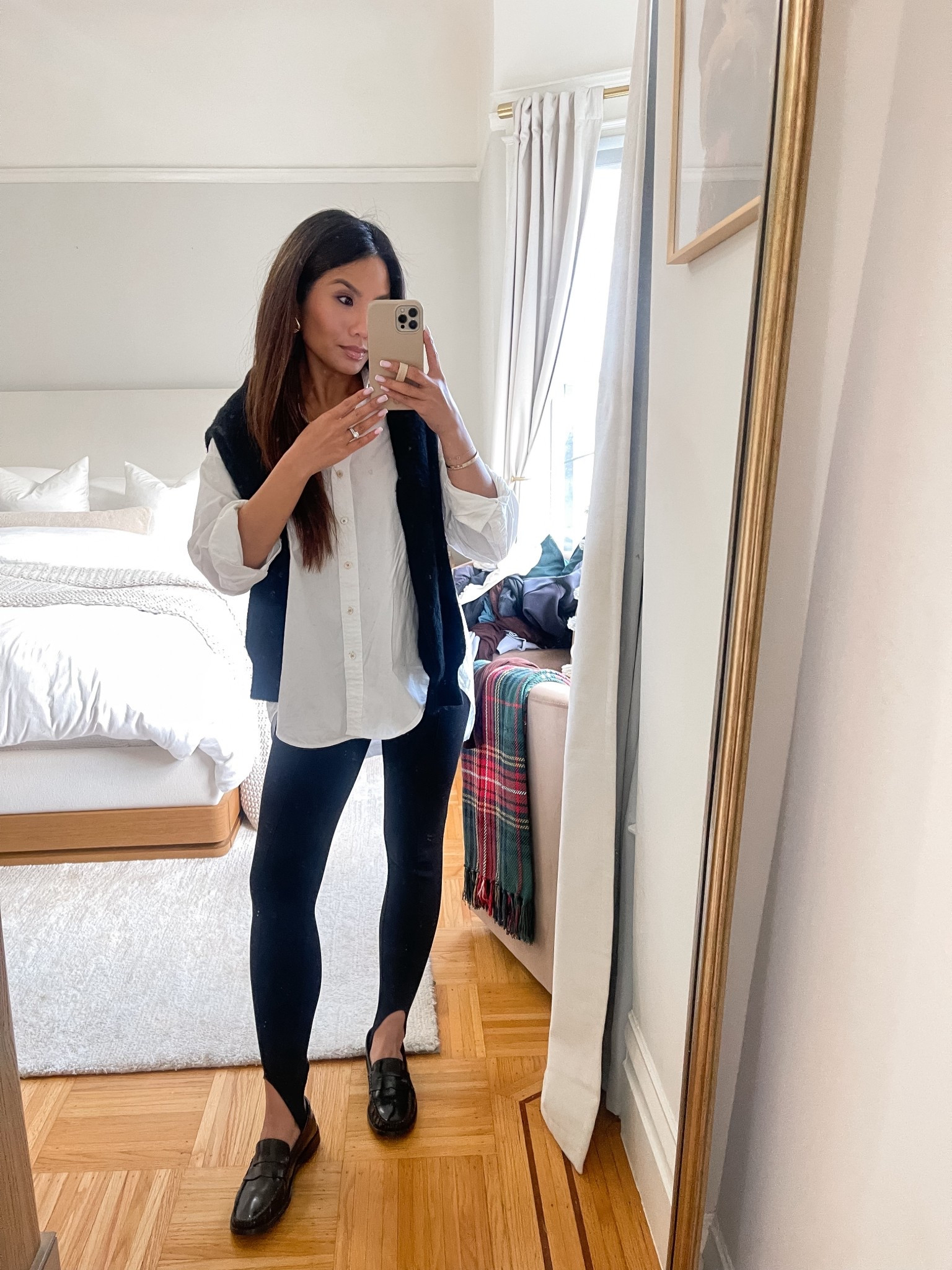 Ootd ☺️ my poplin shirt is sold out so I linked a similar one! 

Sizing:
Sweater - sized up to S for more oversized fit
Shirt - tts, XS oversized fit (sold out in white so linked exact plus similar)
Leggings - tts, xs petite
Loafers - run big, size down 1 size 

#LTKootd #LTKPetite