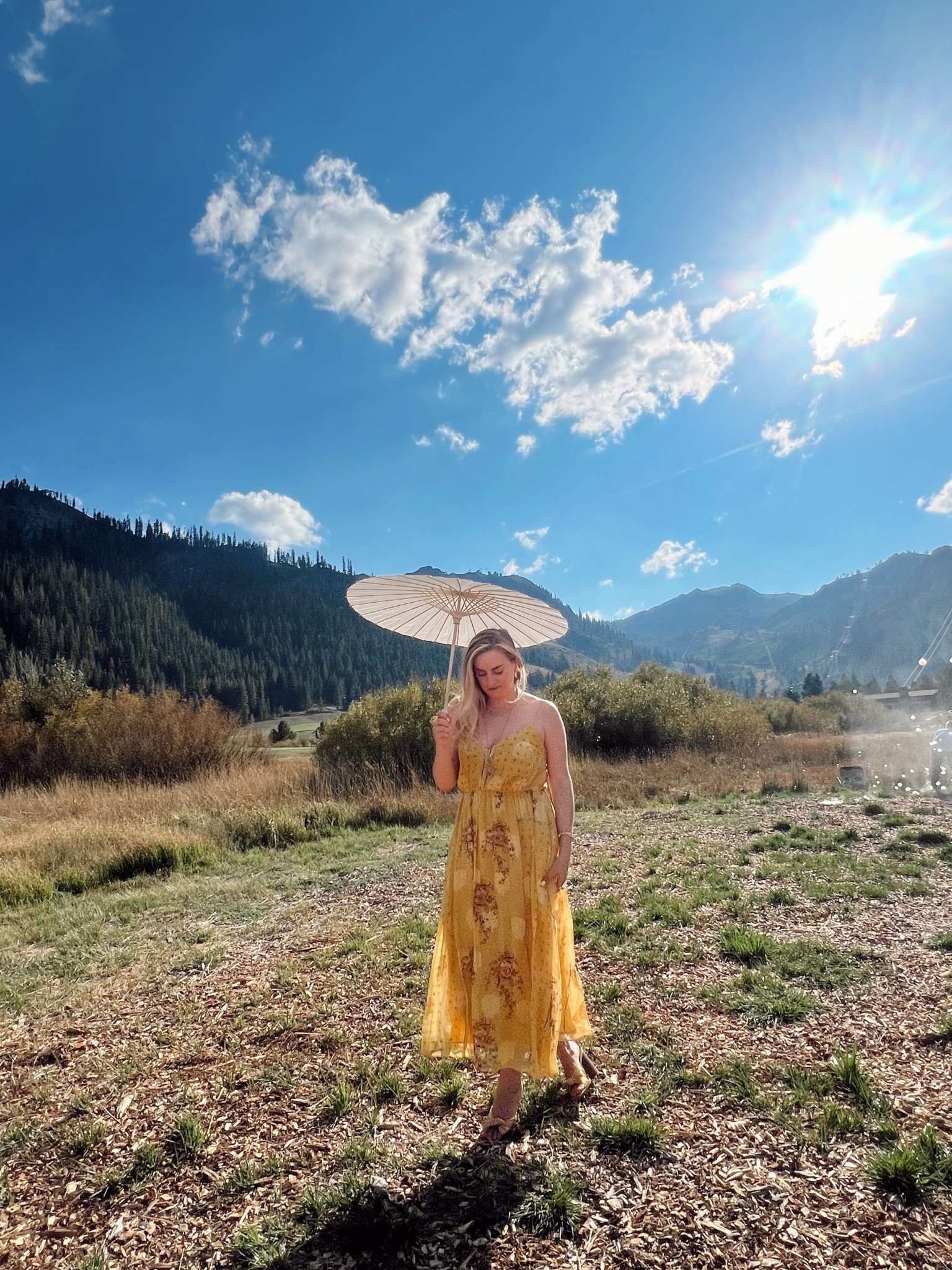 Fall wedding guest dress ideas | yellow dress 