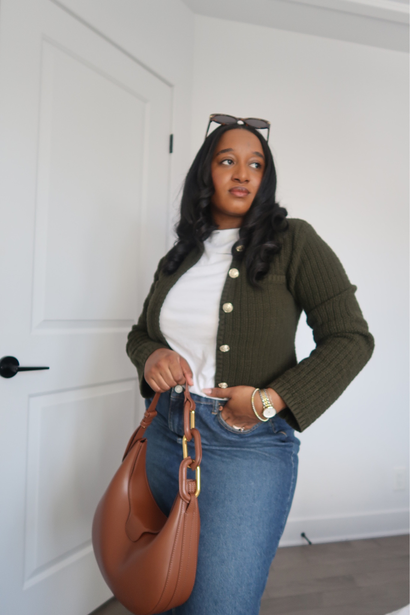 Casual chic look
Green cardigan 
White tee
Jeans skirt
Denim skirt 
Tortoise sunglasses 
Charles & Keith bag


#LTKstyletip #LTKfindsunder100 #LTKSpringSale