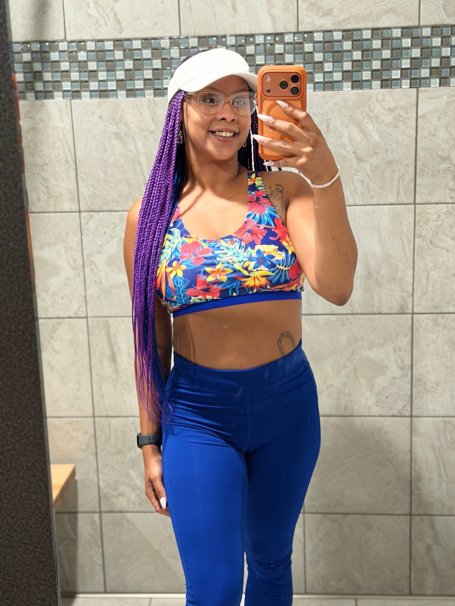 Not quite over summer 🌺💙🌺 gym date ✨✨

#LTKmomlife #LTKmorningroutine #LTKfitnessgoals