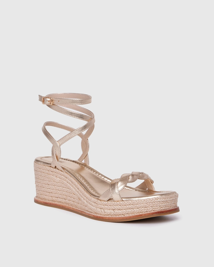 Joanna Wedge | Paige