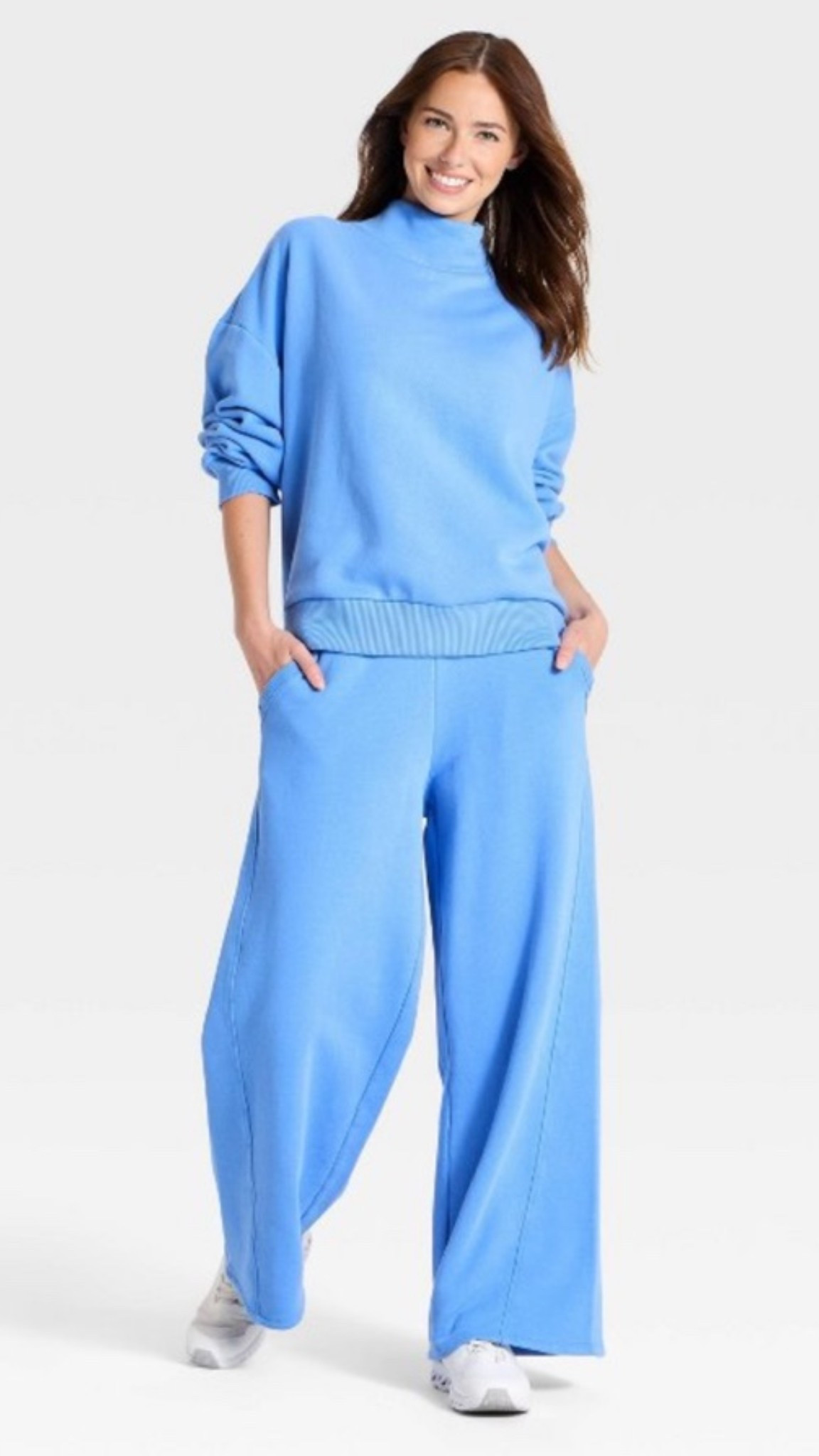 I bought the sweatshirt and I have been wearing it on repeat because it is extremely comfy- fits like Parke!!

#LTKootd