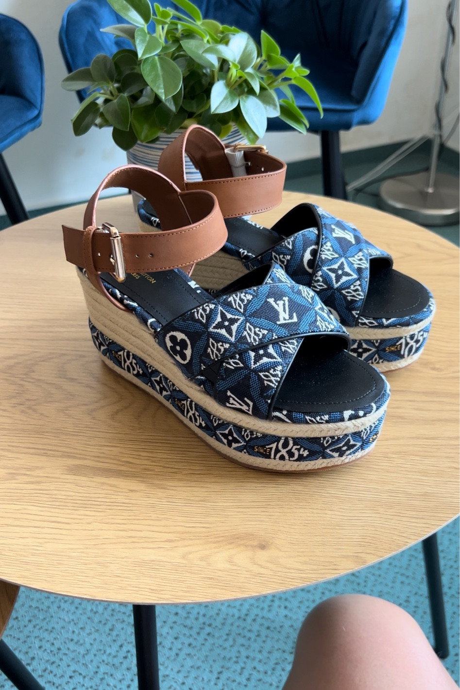 LV espadrilles dhgate 

#LTKShoeCrush #LTKSaleAlert #LTKStyleTip