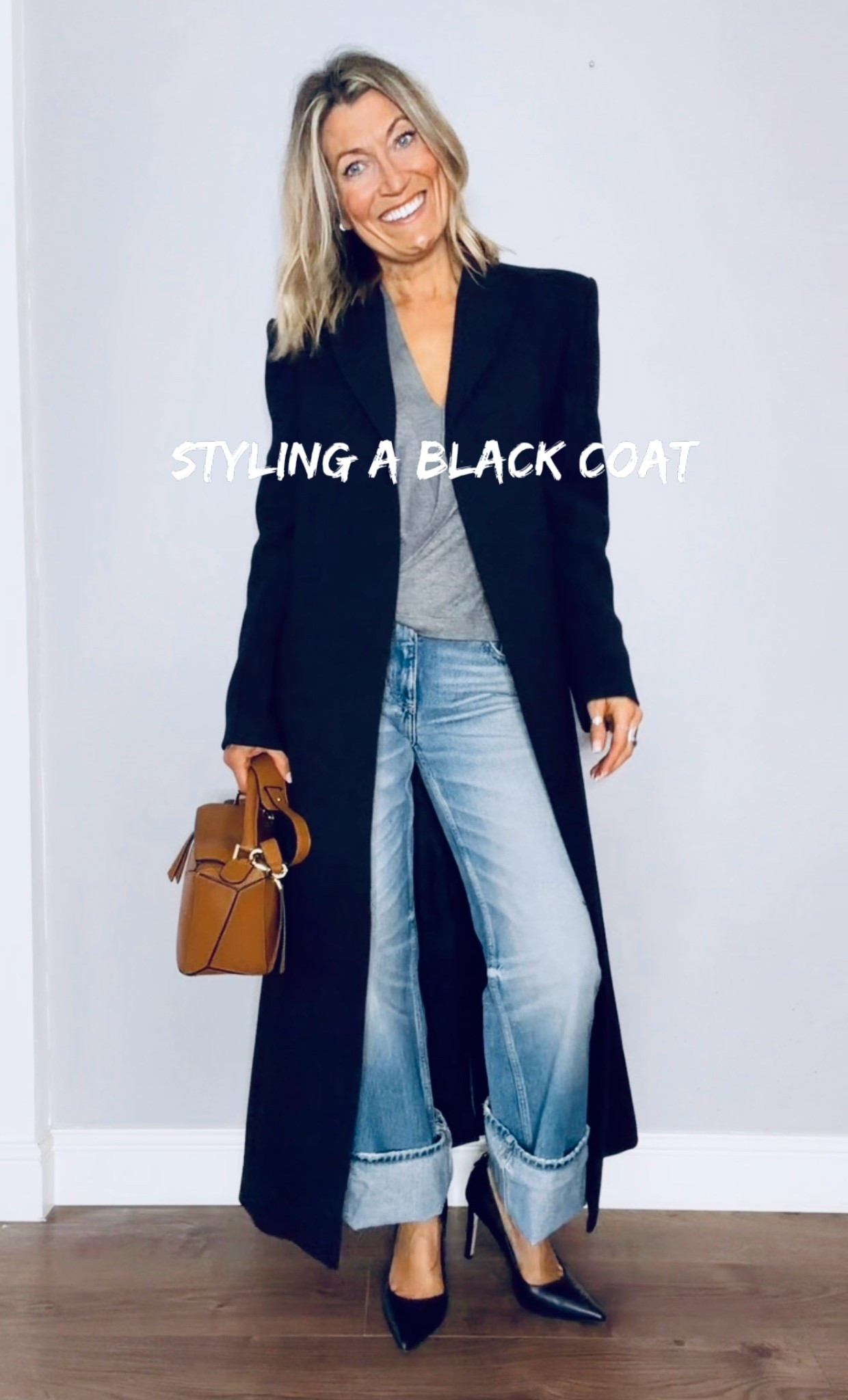 This black coat from @zara surprised me as I didn’t expect it to be as nice as it is.  It makes almost any outfit look really chic as it’s beautifully shaped and the material is light but it’s warm🖤

I’ve styled it with a couple of outfits and I wore it to London last week with leggings, black riding boots and a grey jumper and I felt super glamorous!

My sis said she prefers when I list the pieces on here as well as in my LTK link…so here goes;
Coat @zara - current 
Tights @marksandspencer 
Cream jumper @pullandbear - current 
Shorts @zara - current 
Suede boots @zara - current 
Bag @danielfootwear - current 

Grey jumper @zara - old 
Jeans @zara - old 
Heels @danielfootwear - old 
Bag @scottsamuel.co.uk - current 

#LTKstyletip #LTKjeans #LTKuk