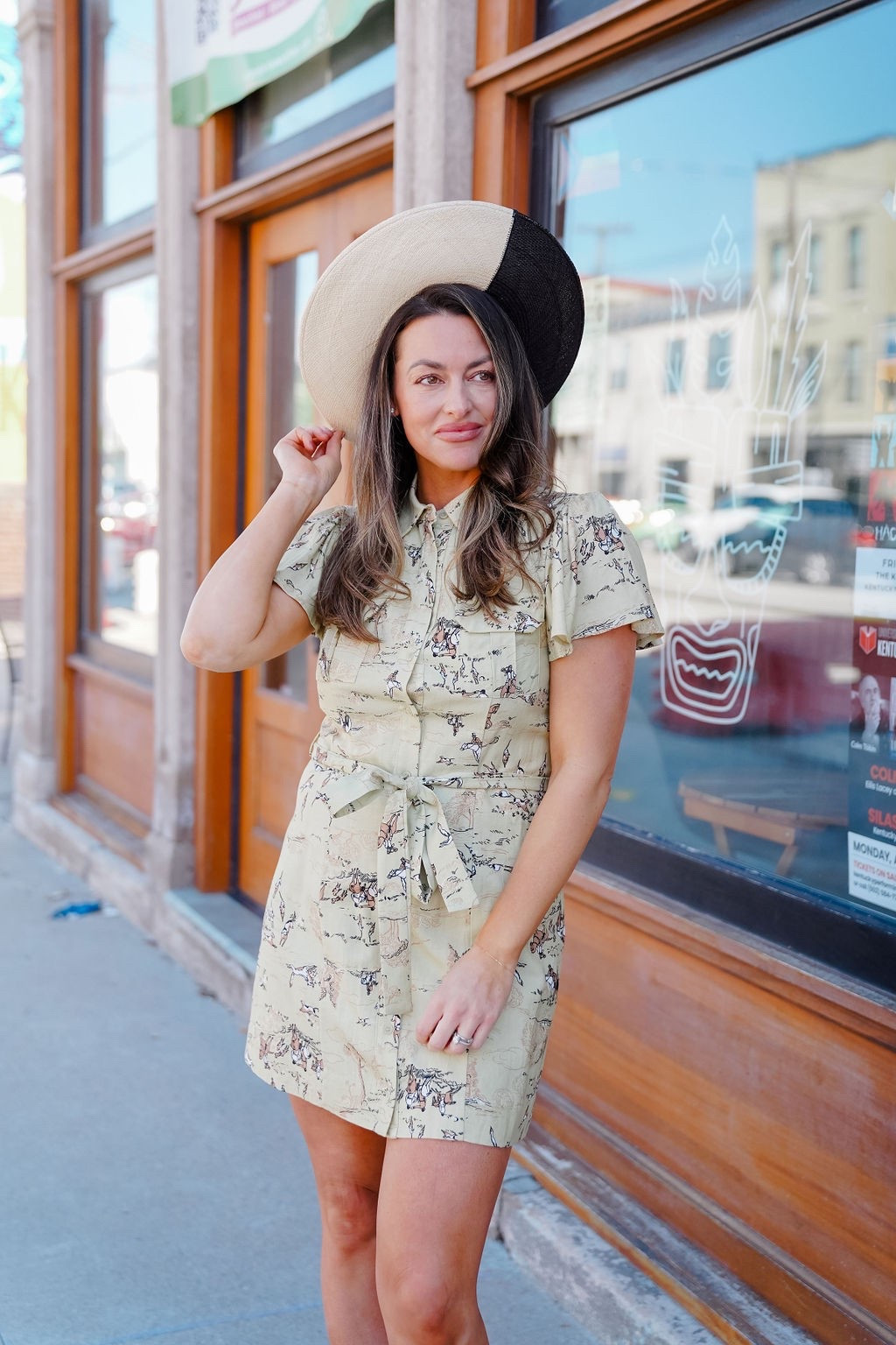 It’s Derby season, baby. Love this cute look. 
Dress size: medium  