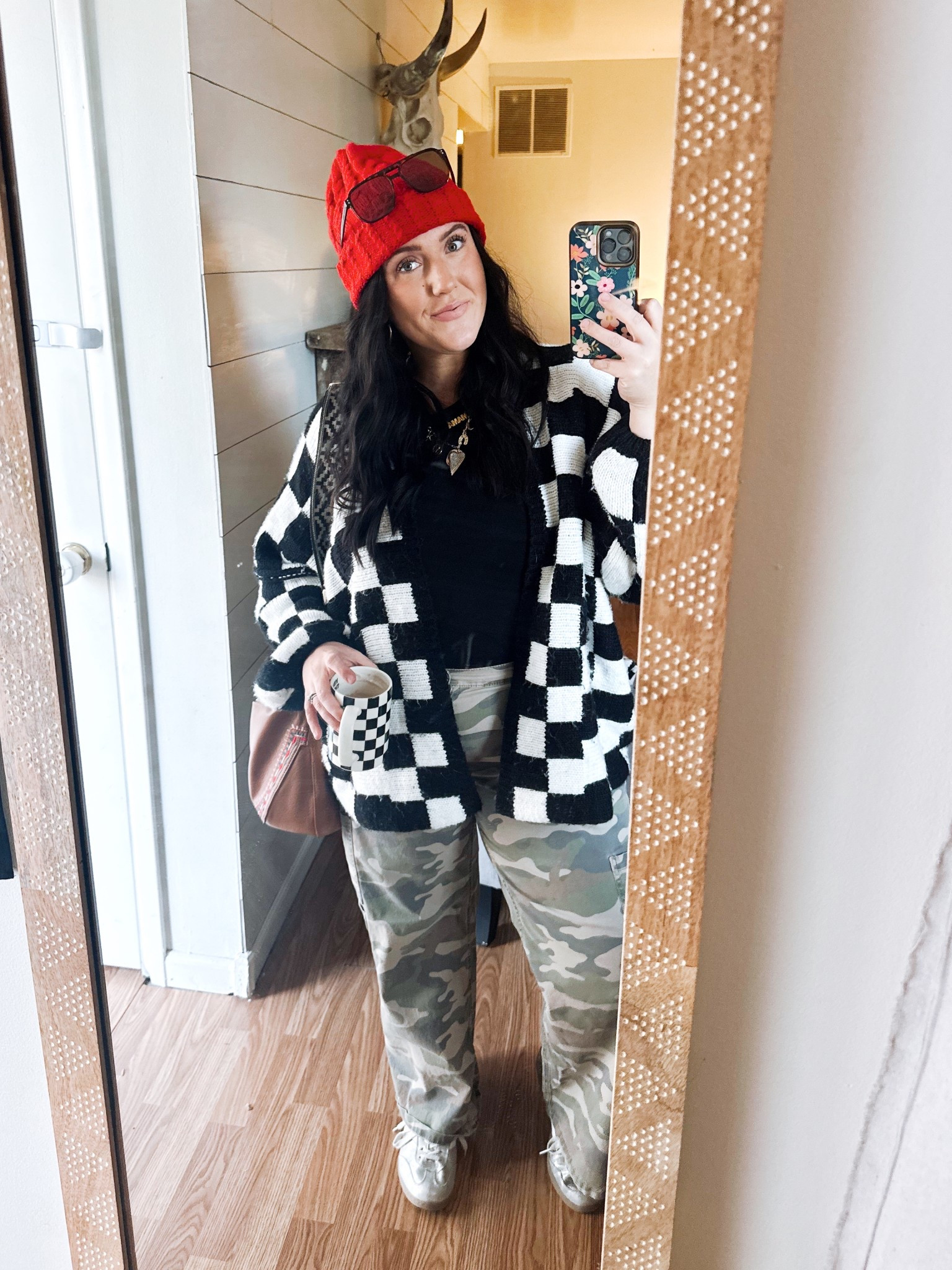 Large in the cardigan
XXL in the tee
Size 18 in the pants
Hat is Old Navy but I linked a similar one