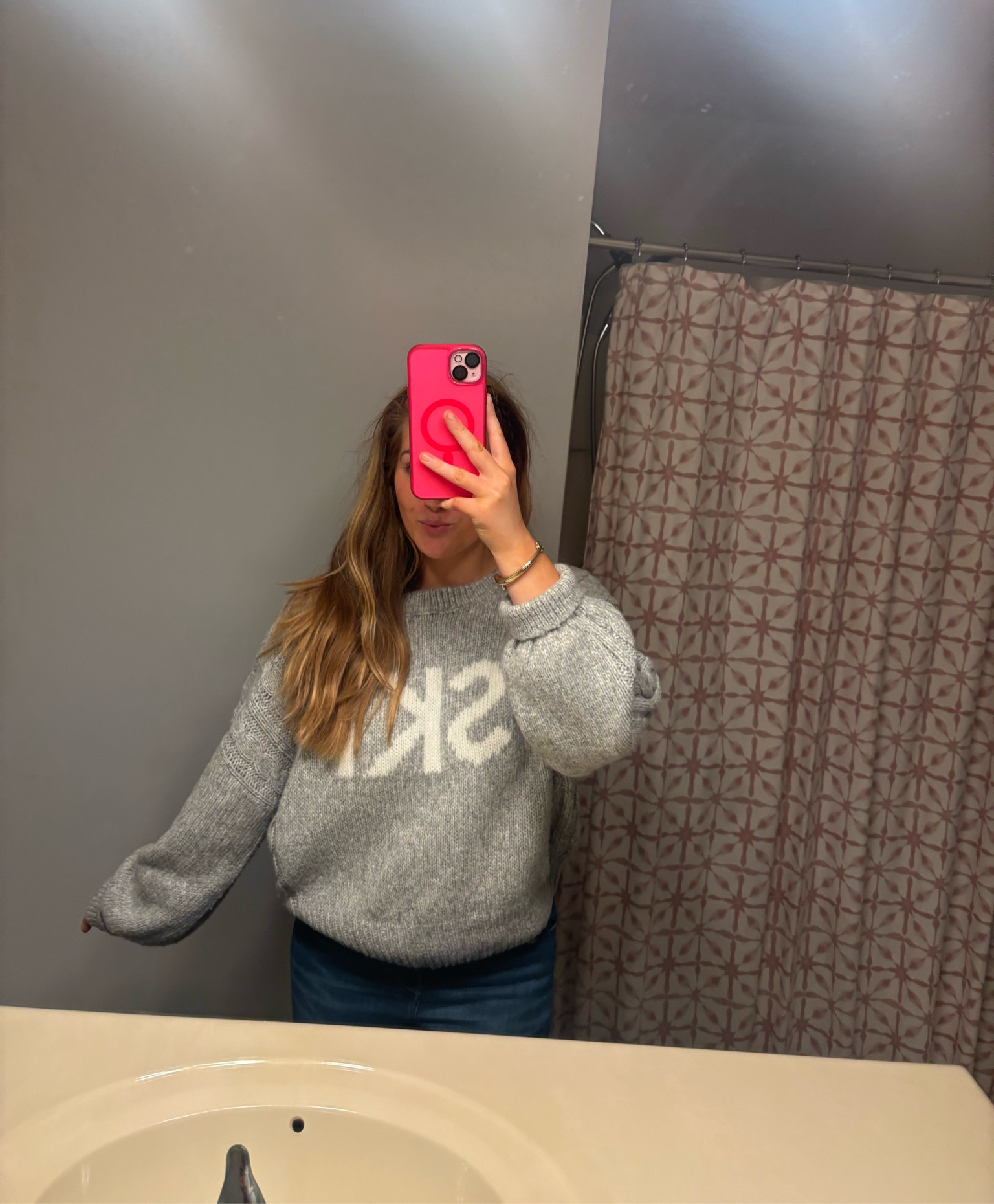 Holiday sweater outfit on sale💫

#LTKHoliday #LTKGiftGuide #LTKSeasonal