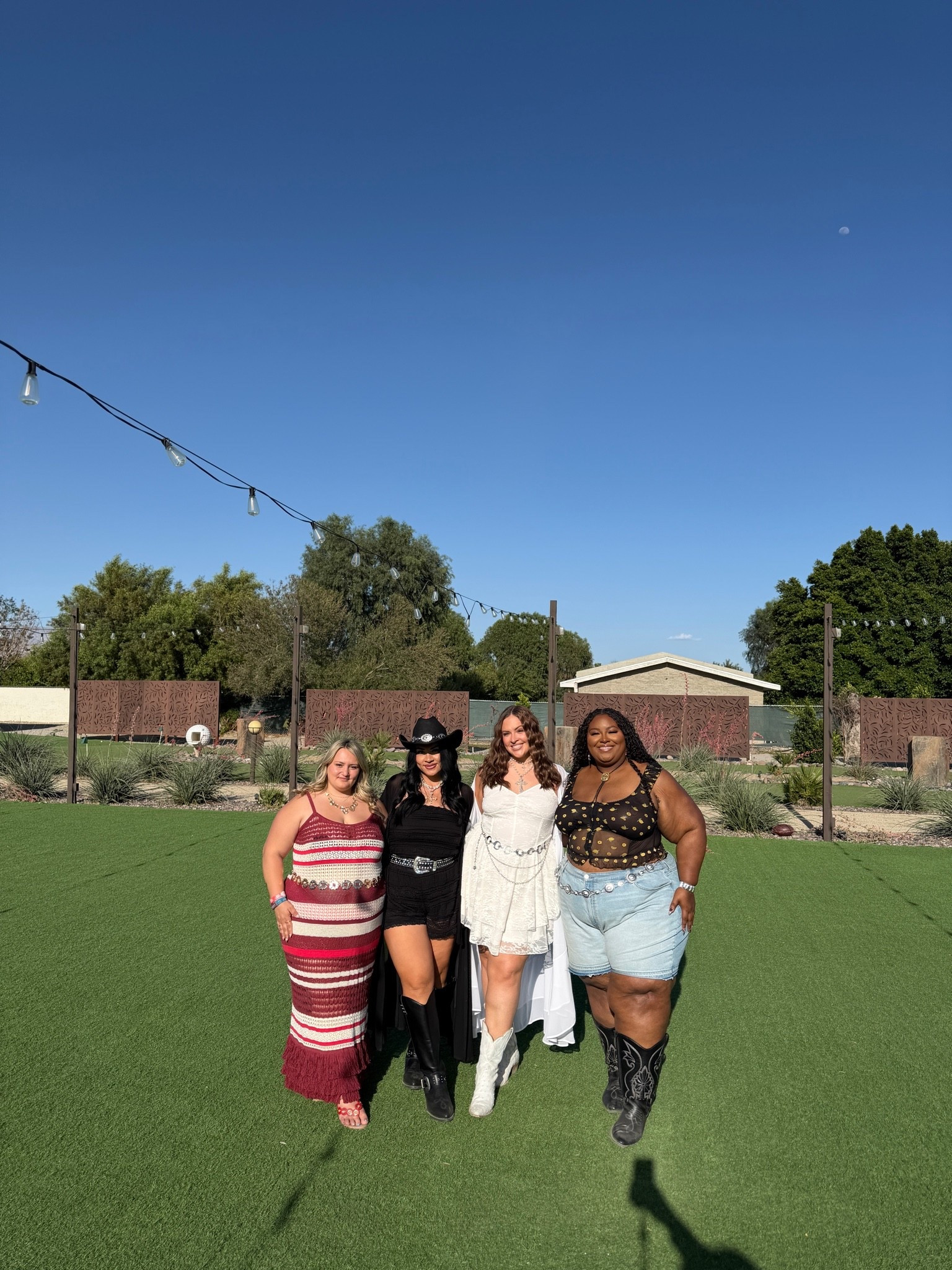 Looking fashionably gorgeous with the girls! ✨

#LTKPlusSize #LTKMidsize #LTKdayinmylife