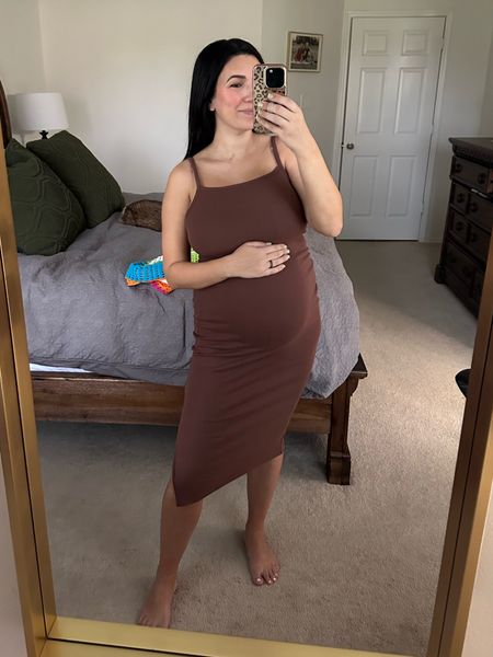 Wearing my target dress in medium - has stretch for the bump! Dress is under $20

Target find
Bump friendly 
Bump outfit 
Pregnancy outfit 
Target dress
Spring outfit 
Closet staples 
Neutral dress 

#LTKunder50 #LTKbump #LTKworkwear