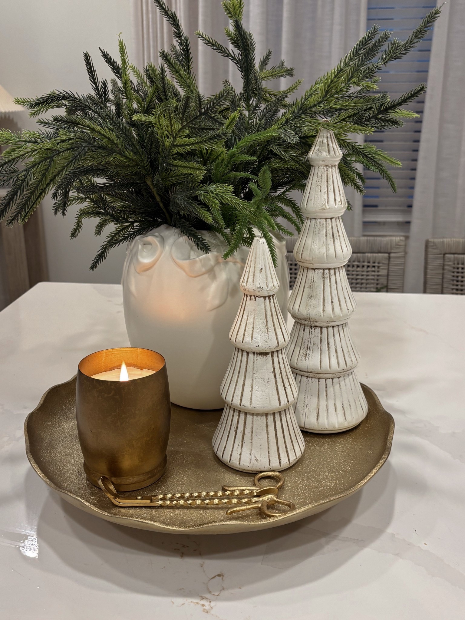 Holiday kitchen decor 🤍 this bow vase and bow wick trimmer are adorable! Such good gift ideas too🫶🏼

#LTKGiftGuide #LTKHoliday #LTKHome