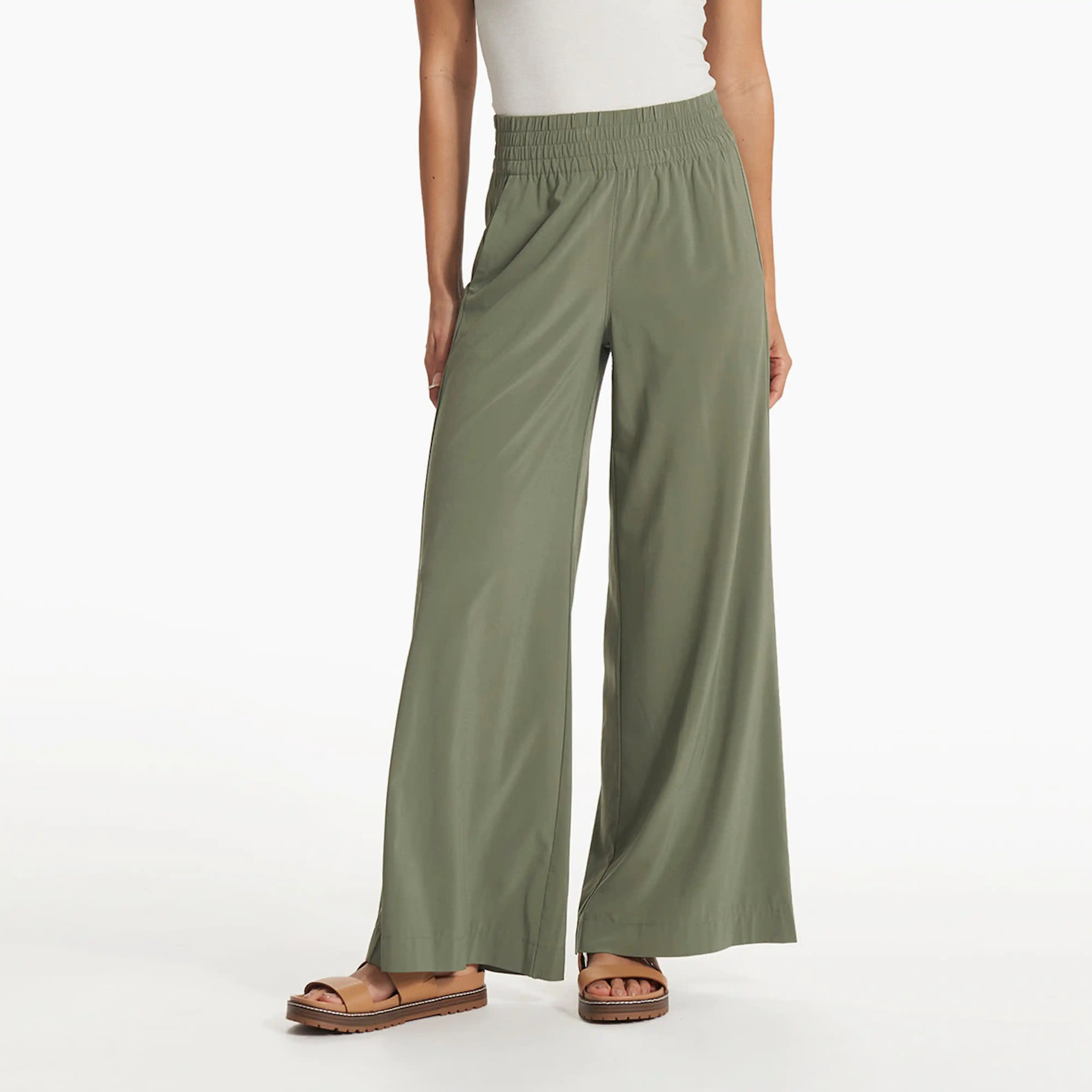 Villa Wideleg | Vuori Clothing (US & Canada)