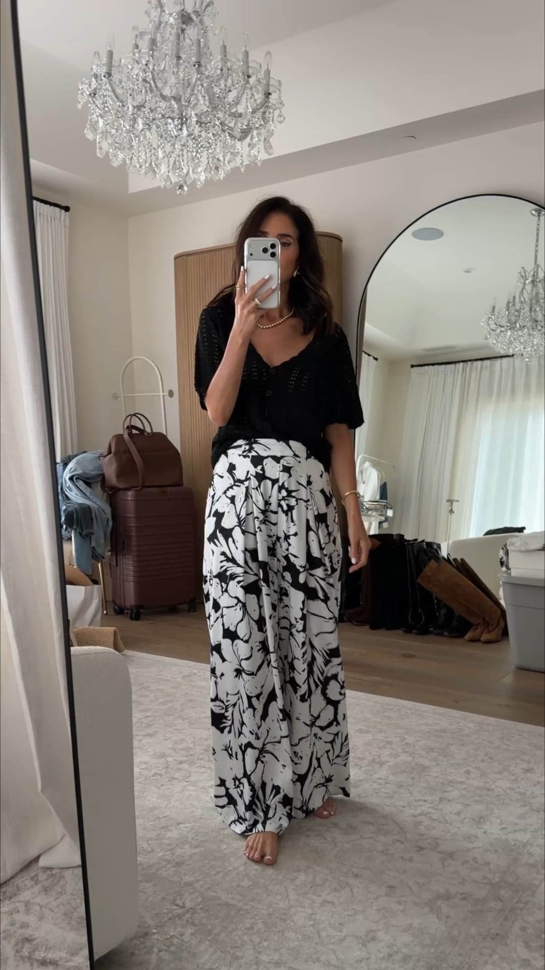 These pants just make me happy when I’m wearing them! I love the bold print and pleating in it. I’m just shy of 5-7” wearing the size small #stylinbyaylin #aylin #amazonfind

#LTKOver40 #LTKootd #LTKTravel
