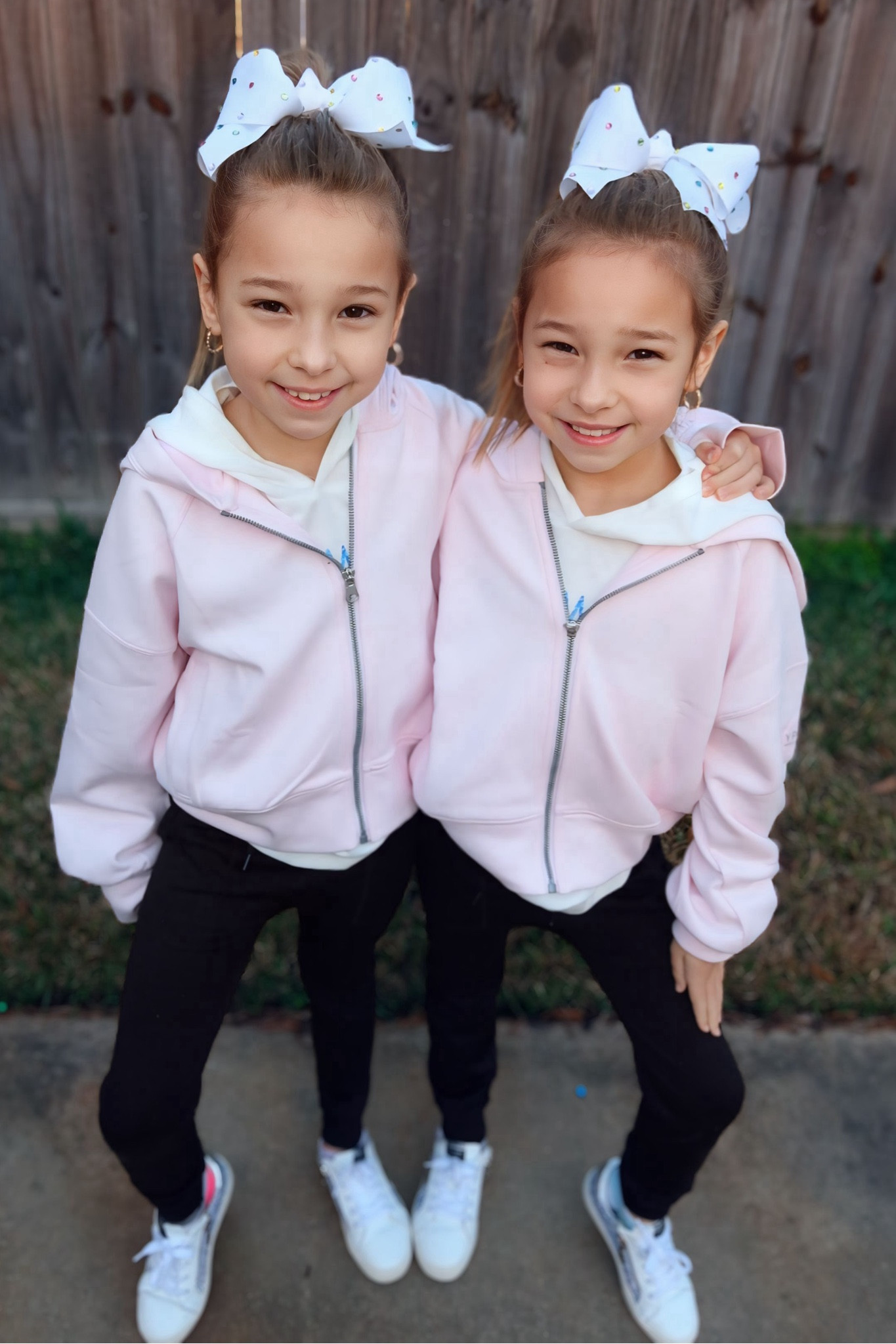 Cozy in their Abercrombie ypb😍

Pink, kids, girls, Abercrombie kids, a&f kids, jackets, leggings, cute, comfortable, warm, children’s outfits, kids style, girls outfits, 



#LTKFamily #LTKActive #LTKKids