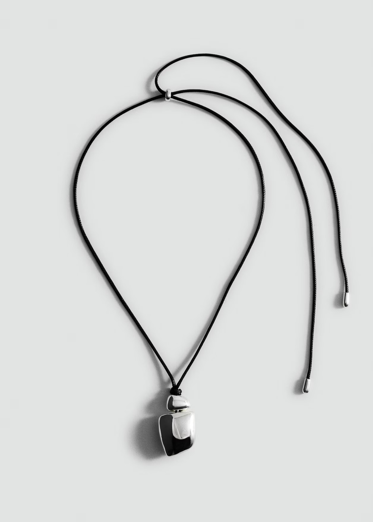 Metal pendant necklace - Women | MANGO USA | Mango (US/MX/AU)