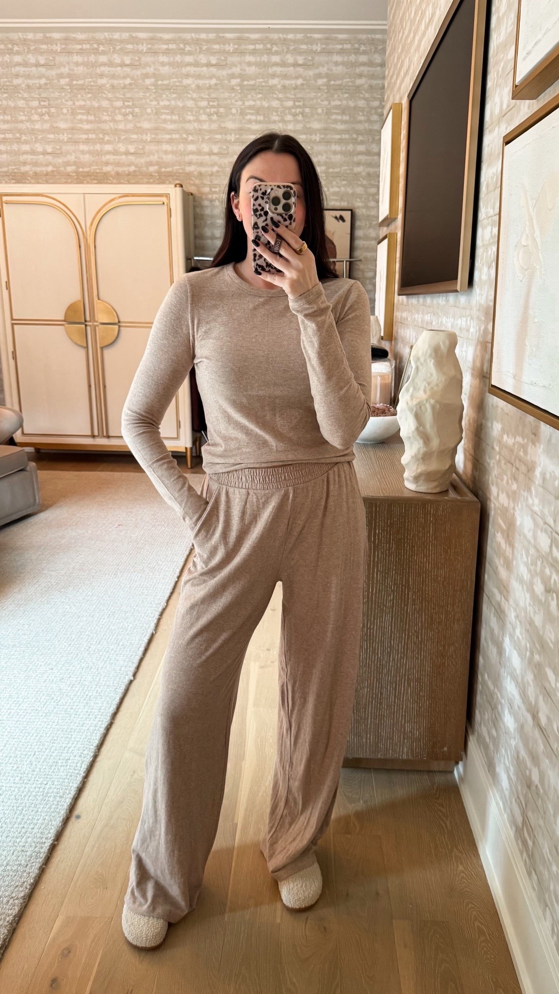 I need Abercrombie to stop making this set in new colors because I want every single one 🤣 It’s the comfiest set ever and would make such a good gift

#LTKHoliday #LTKmomlife #LTKGiftGuide