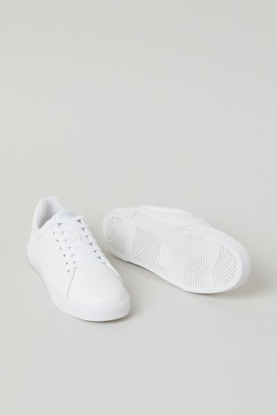 White | H&M (US + CA)