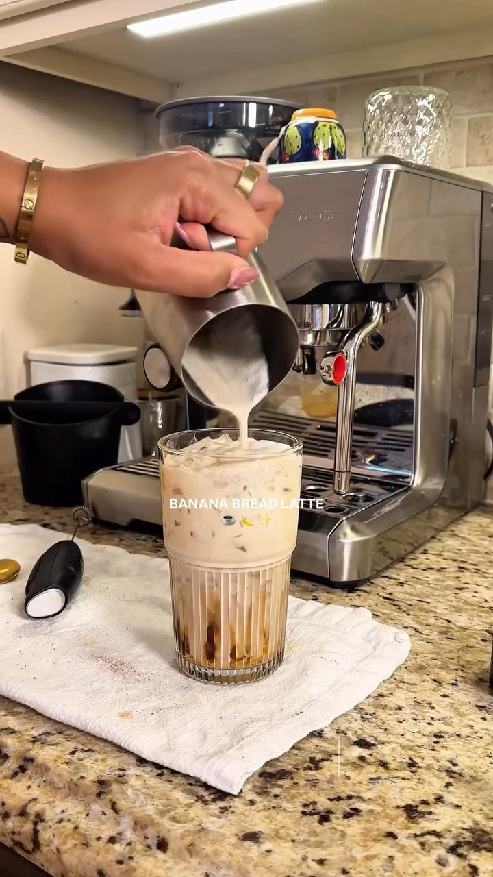Banana Bread Latte ☕️✨🍌

#bananabreadlatte #icedlatte #espresso #bananabread #coffee

#LTKfoodie #LTKvlog #LTKdayinmylife