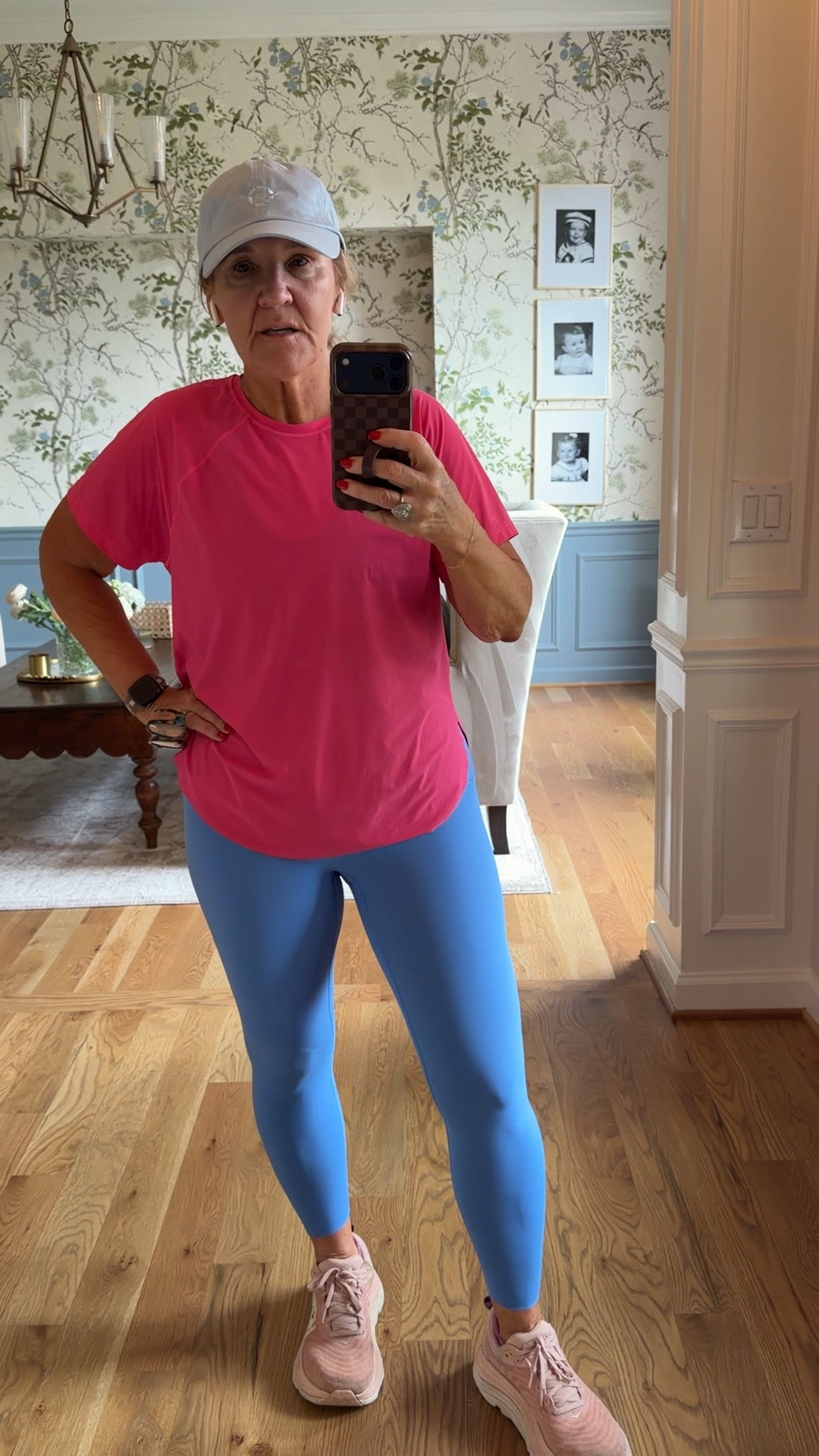 Went for a walk this is what I wore
Booty boot leggings, size medium
Very lightweight loose fit top from Athleta size medium
I just bought some new Hokas . I’ll link those.

#LTKActive #LTKOver40 #LTKmorningroutine