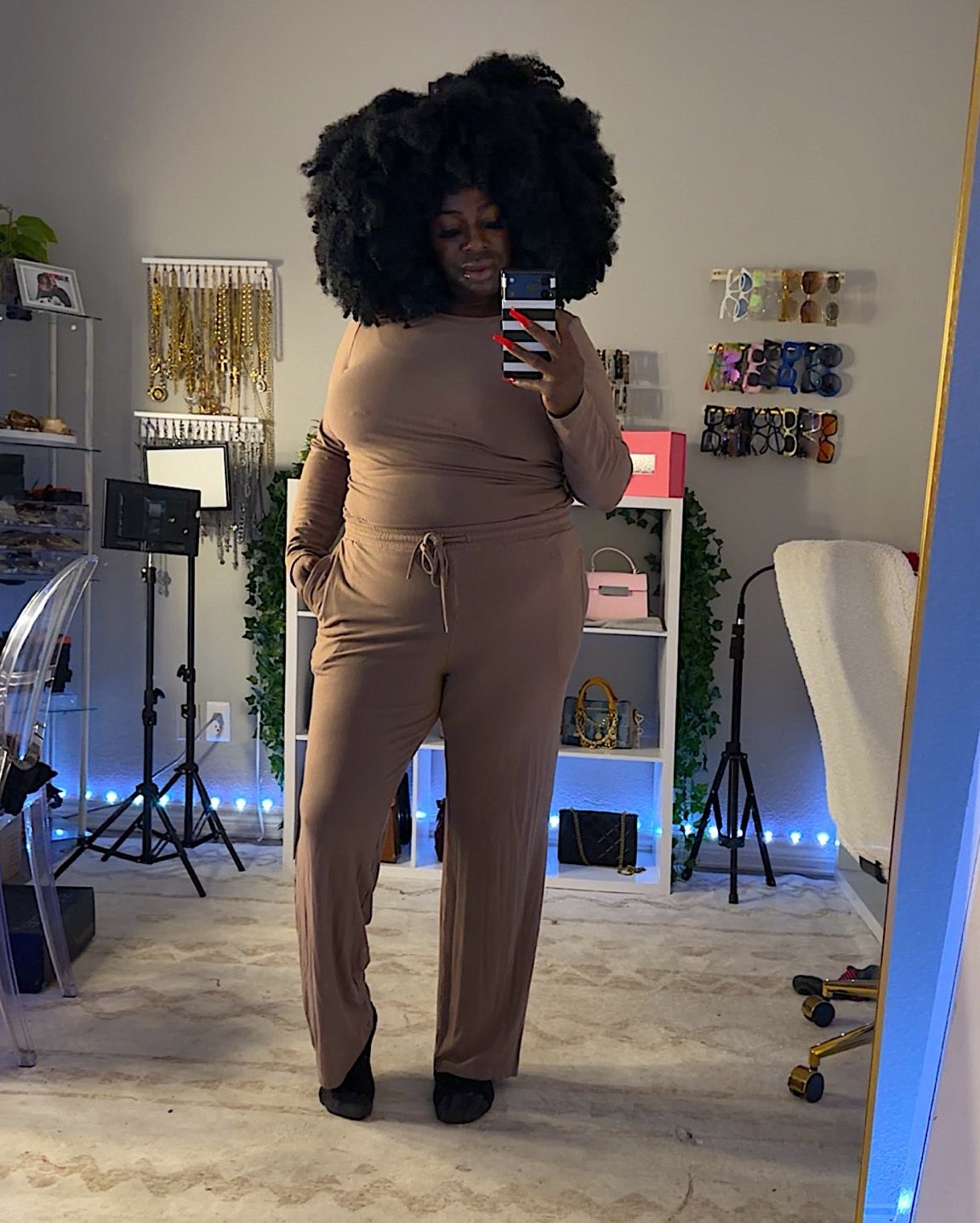 I love this lounge set. It’s so comfy. And it comes in multiple colors. Guess what shade I get next 

#LTKPlusSize #LTKgrwm #LTKootd