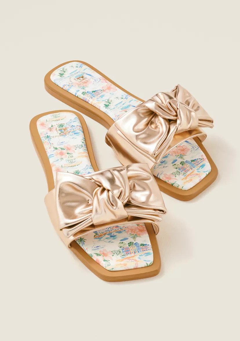 Sewing Down South x Crown & Ivy™ Seaside Bow Sandals | Belk
