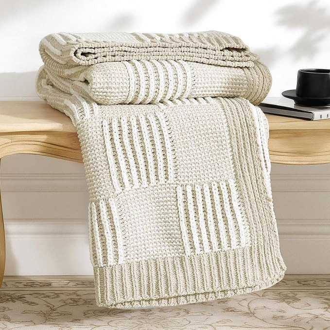 Amélie Home Checkered Knit Throw Blanket for Couch, Chenille Texture Decorative Soft Blanket for... | Amazon (US)