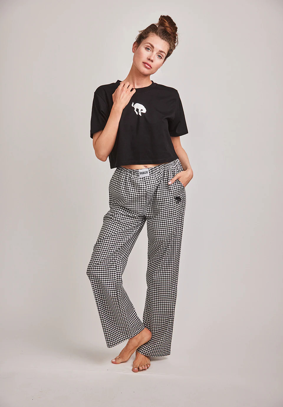 Buckin' Bronc Cropped Tee - Black | Darlin'