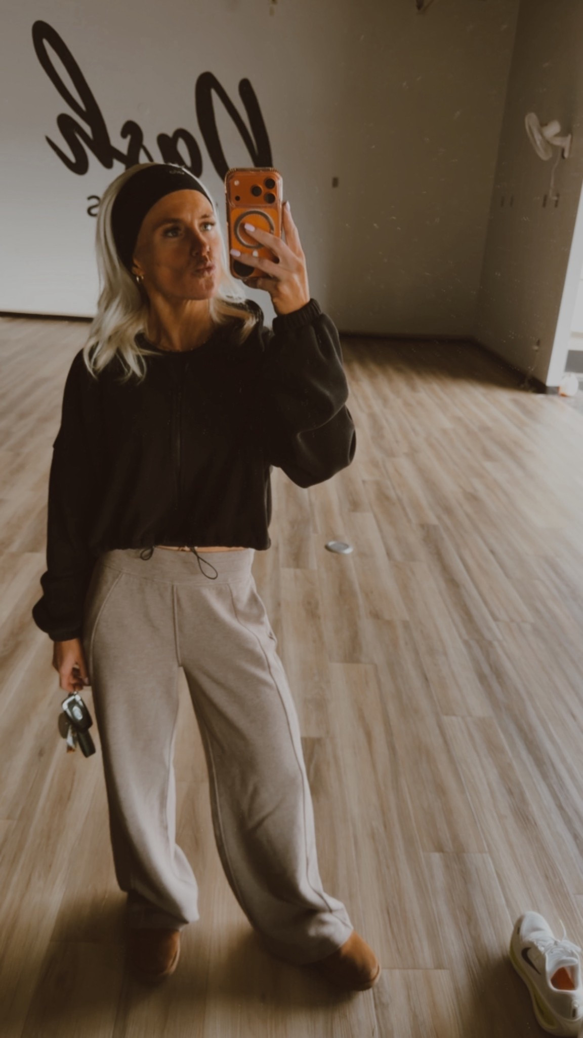 Mondays look like this ❤️

The coziest sweats from @lululemon 

#LTKootd #LTKActive #LTKgrwm