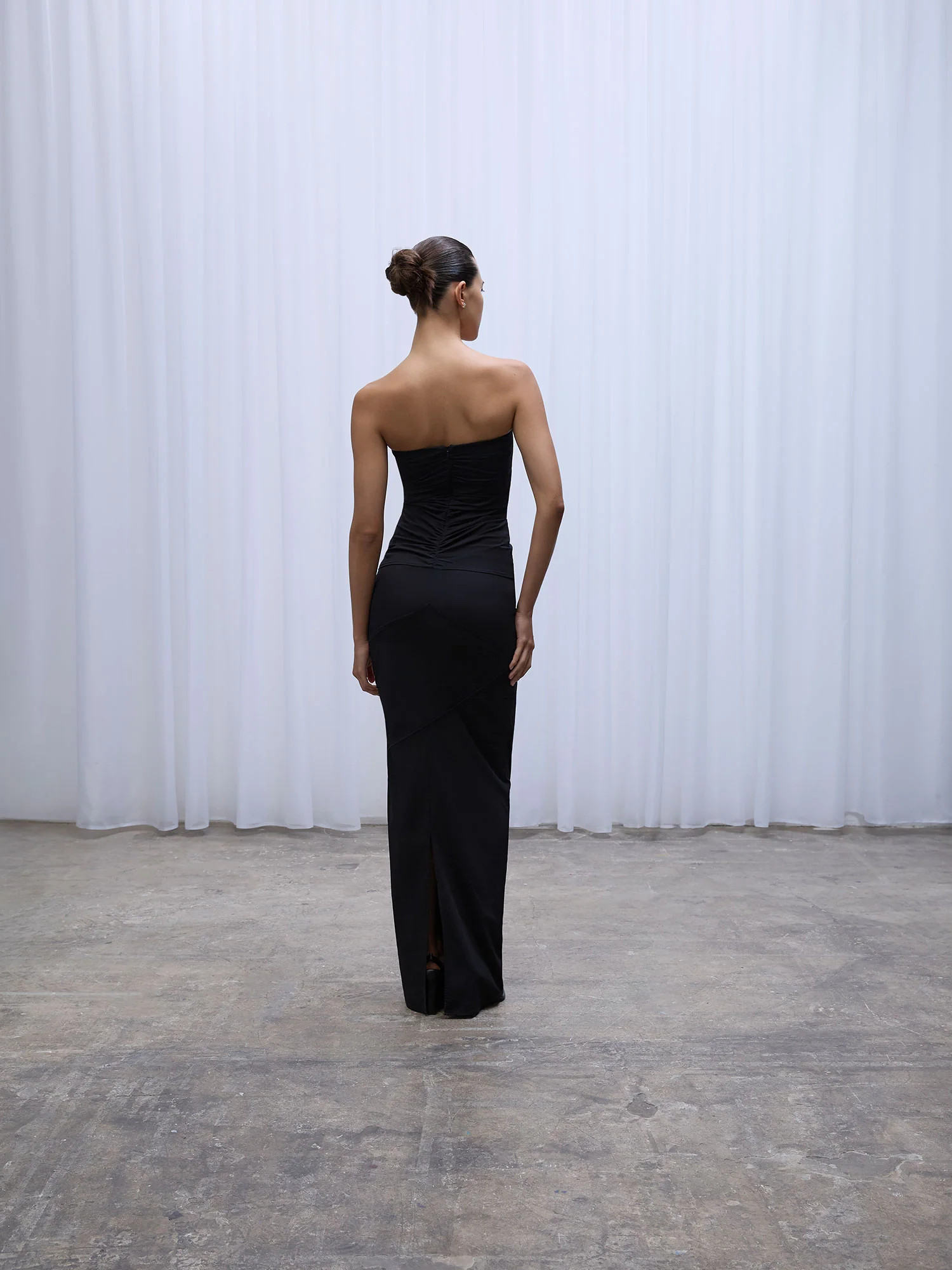 Minimal Ruffle Skirt | Black | Paris Georgia