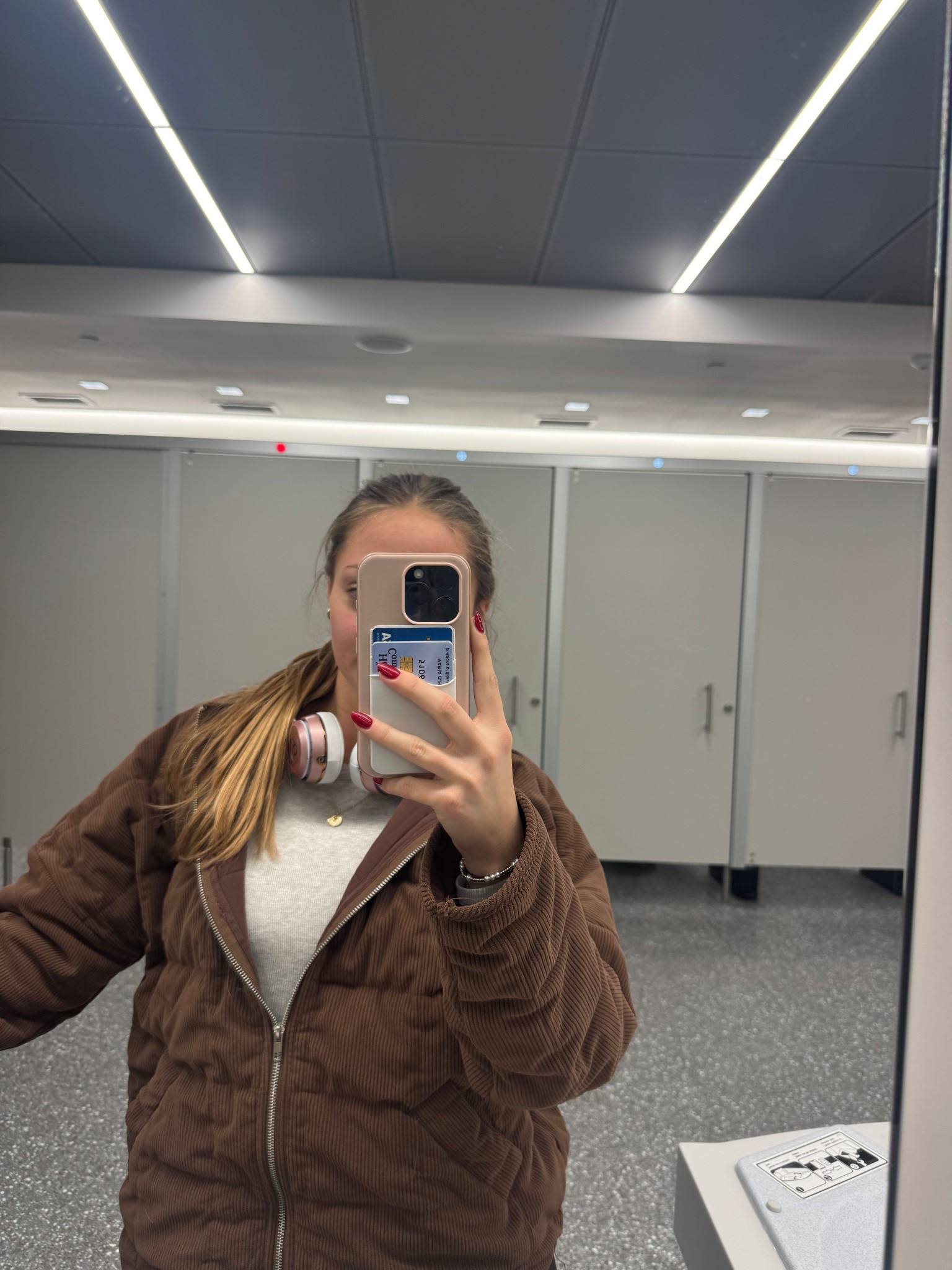 Airport fit! ✈️✨

#LTKU #LTKTravel #LTKHoliday