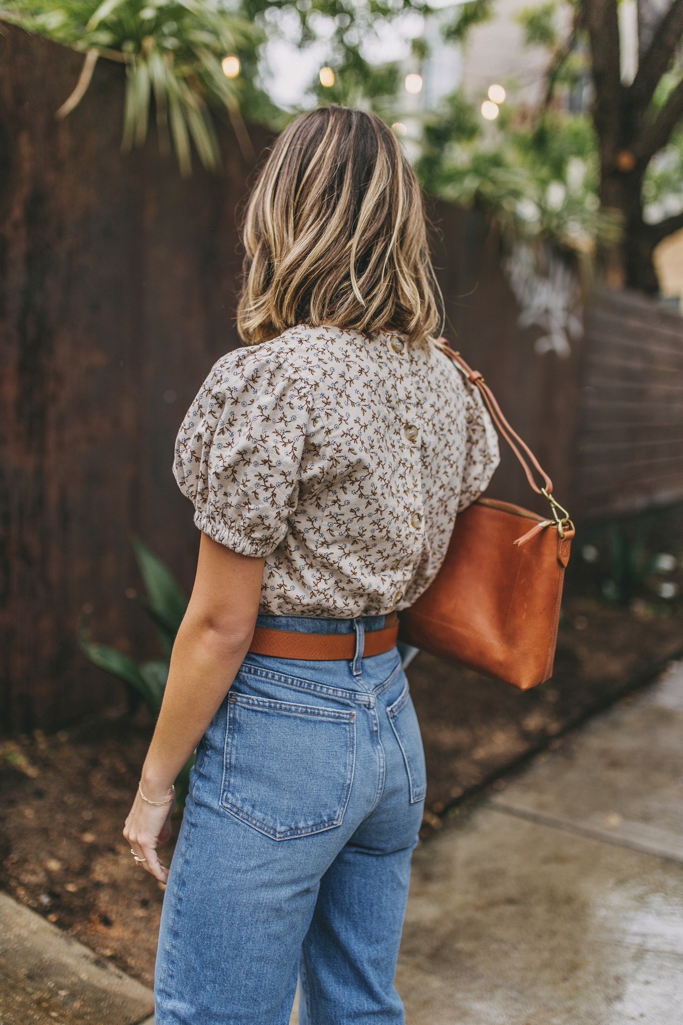 40% off site wide! Small in top, jeans fit TTS. Linked up the denim jacket I wear with this (see previous image on my account for an on-person shot) and I wear XS in that.✨