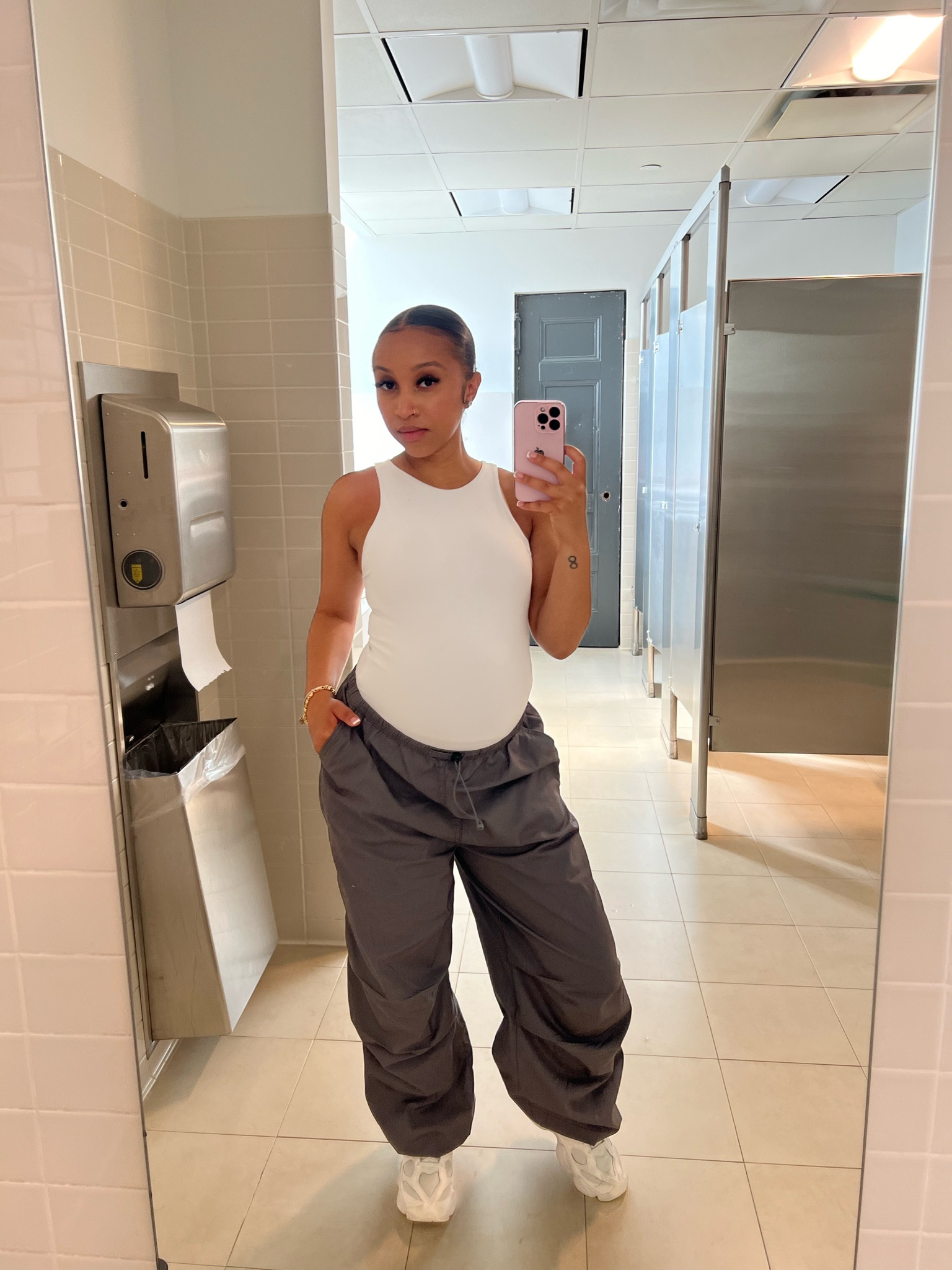 I’ve been living in drawstring pants this whole pregnancy! they’re comfy, great for in-office days, and fit my growing baby bump!

Maternity

#LTKBump #LTKWorkwear #LTKStyleTip