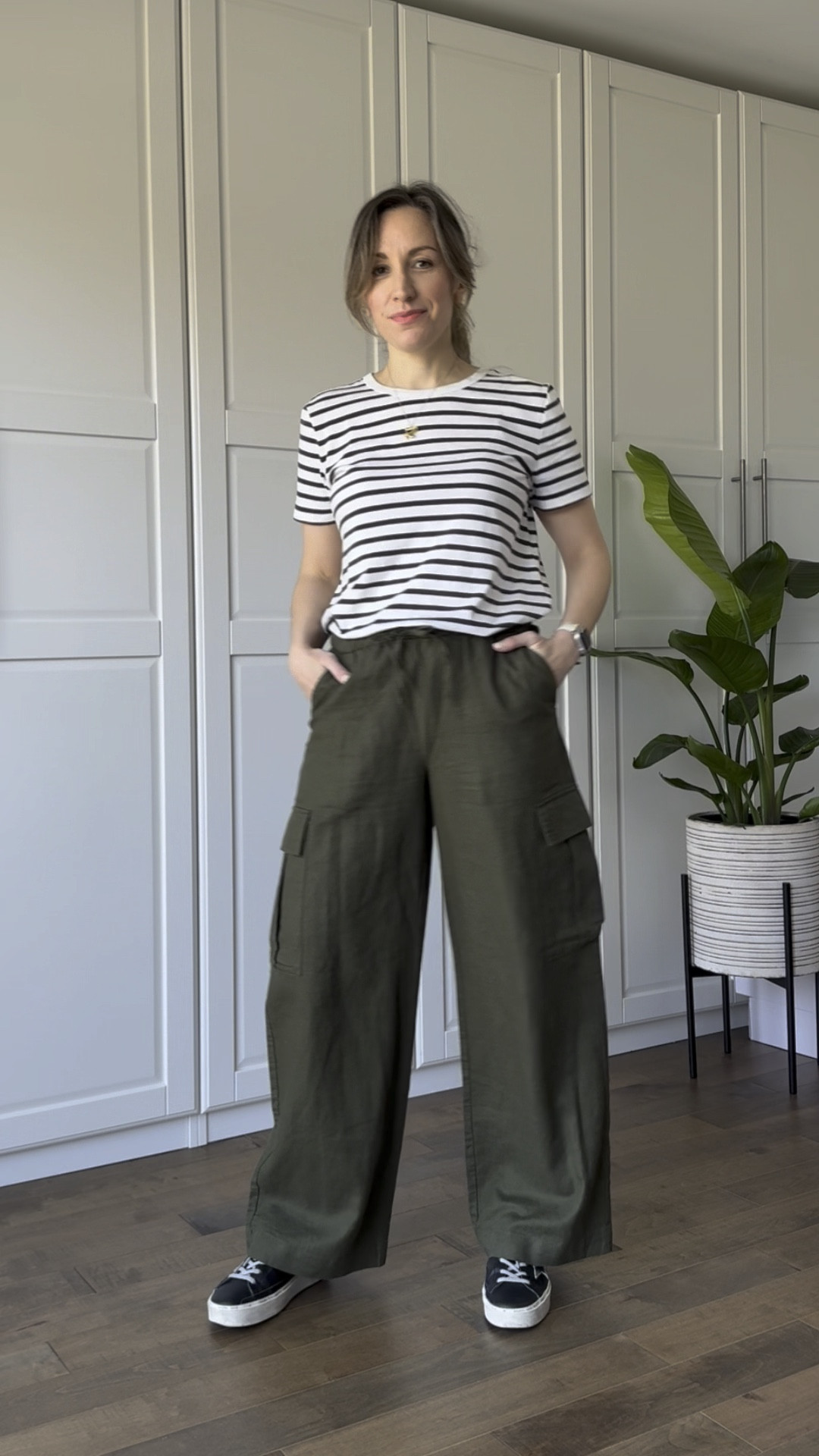 Come shopping for olive green pants with me!

Olive pants, olive trousers, casual pants, shopping haul, try on haul  

#LTKOver40 

#LTKFindsUnder50 #LTKVideo