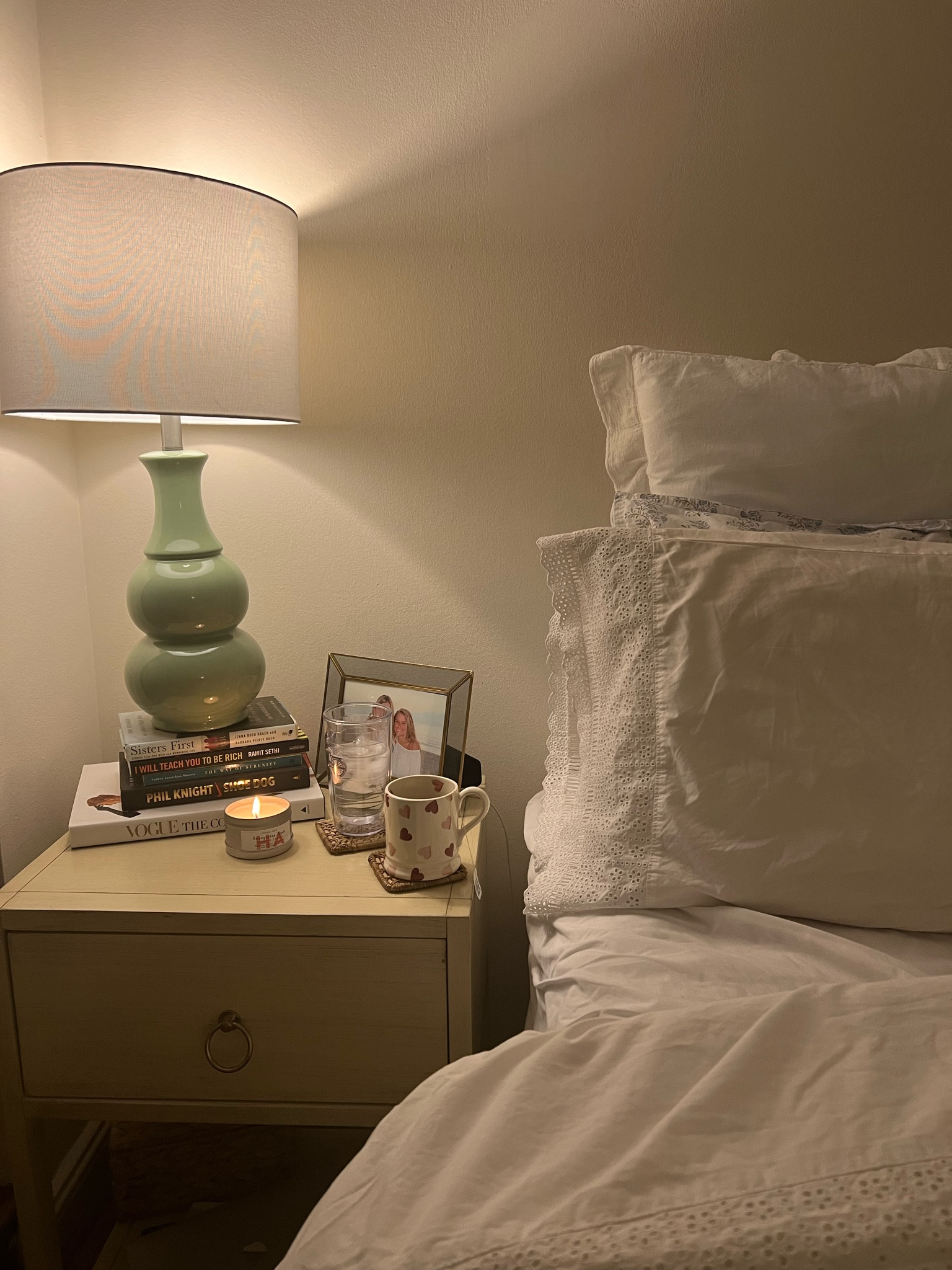 Home decor / apartment decor / bedroom decor

#LTKstyletip #LTKhome #LTKunder50