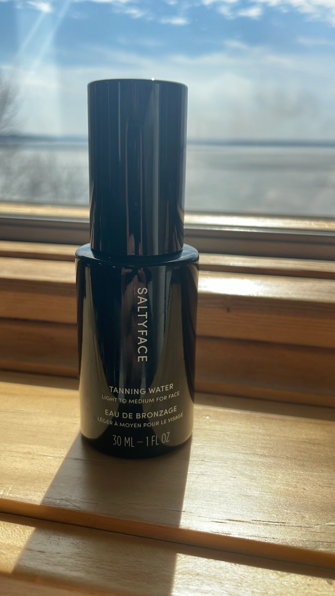 If you just need a sunshine glow and a little winter/ spring pick me up- check this out!

This tanning water absorbs nicely and doesn’t smell! It contains organic sugar beets. Hydrating aloe and cucumber soothe skin, while linden leaf and calendula promote elasticity and firmness. Acne-safe and gentle care that won't clog your pores.

Add a boost of glow to your days ☀️